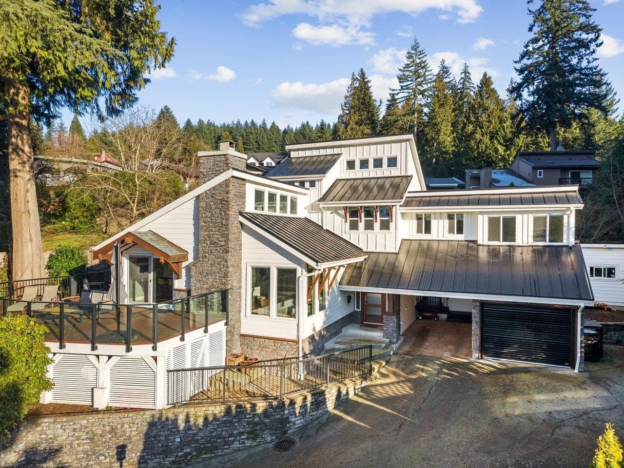 6 Bignall Bay, Port Moody, V3H 3N5 — photo 1