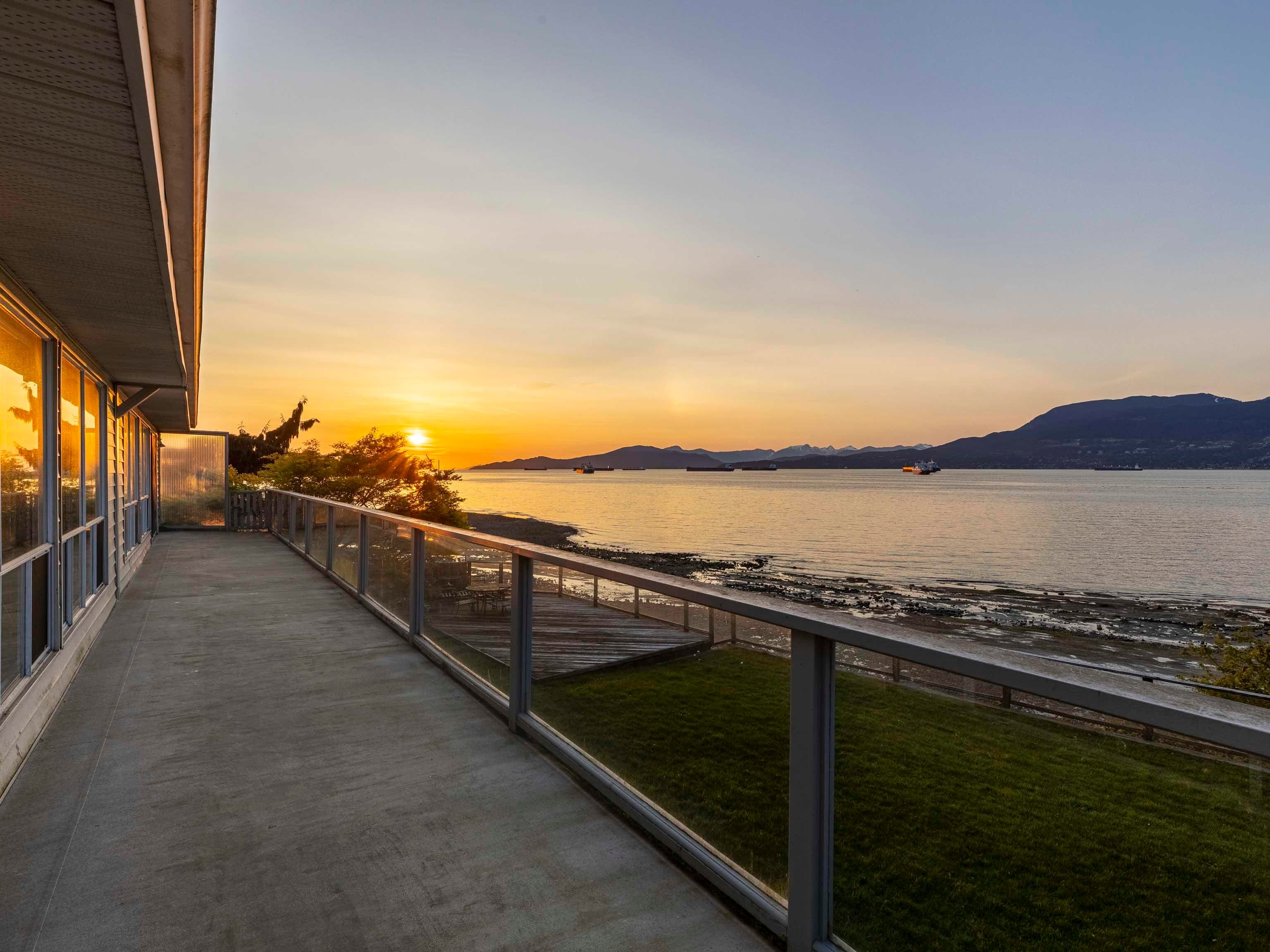 2789 Point Grey Road, Vancouver, V6K 1A4 — photo 3