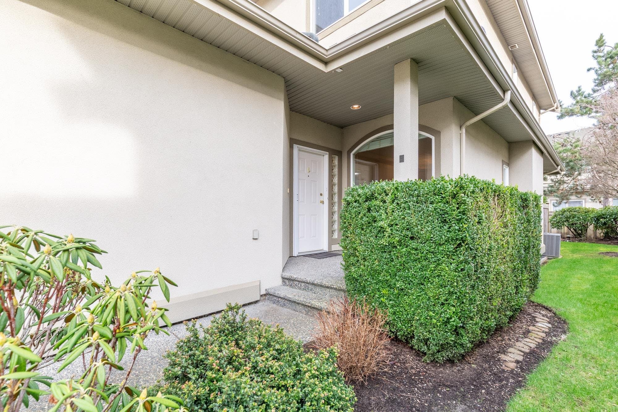 7 - 998 Riverside Drive, Port Coquitlam, V3B 7Y4 — photo 2