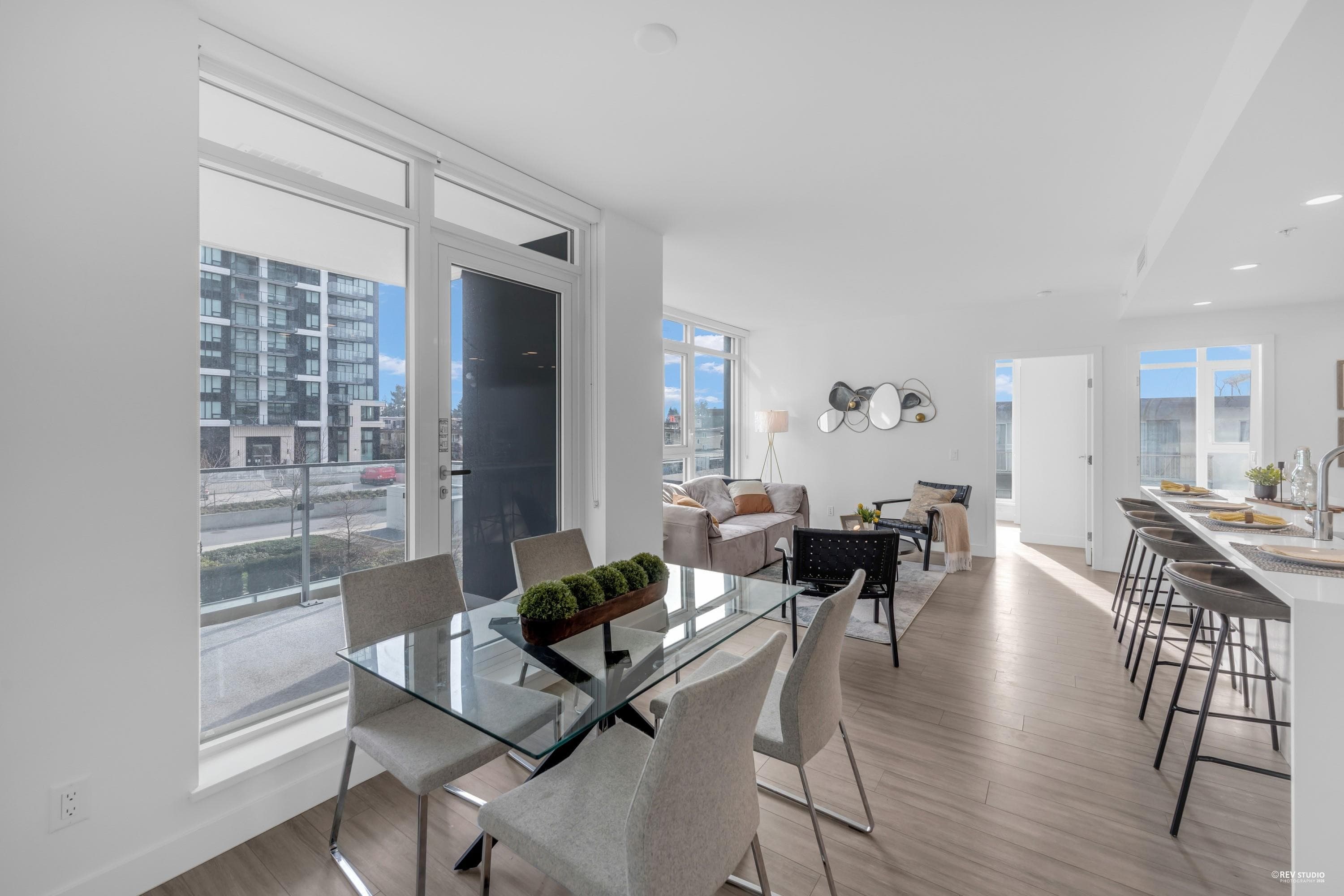 301 - 6398 Silver Avenue, Burnaby, V5H 0K7 — photo 5