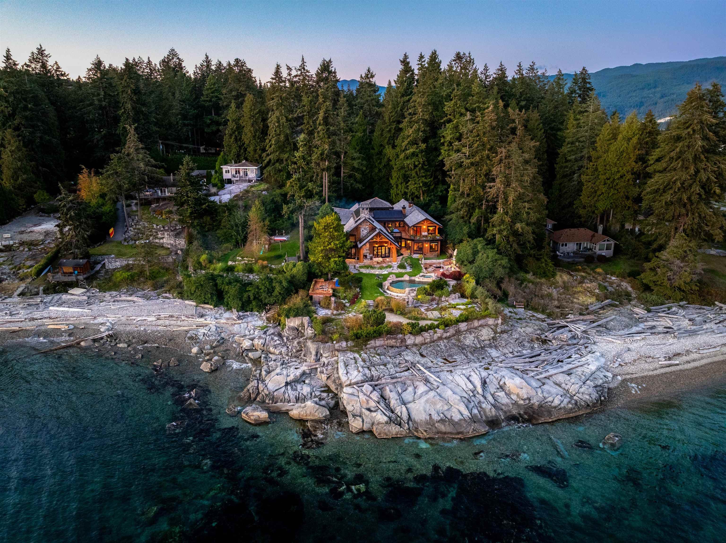 5871 Sunshine Coast Highway, Sechelt, V0N 3A0 — photo 1