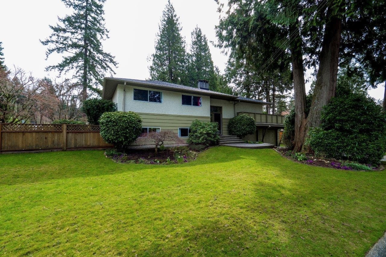 4302 Carolyn Drive, North Vancouver, V7R 4A4 — photo 1