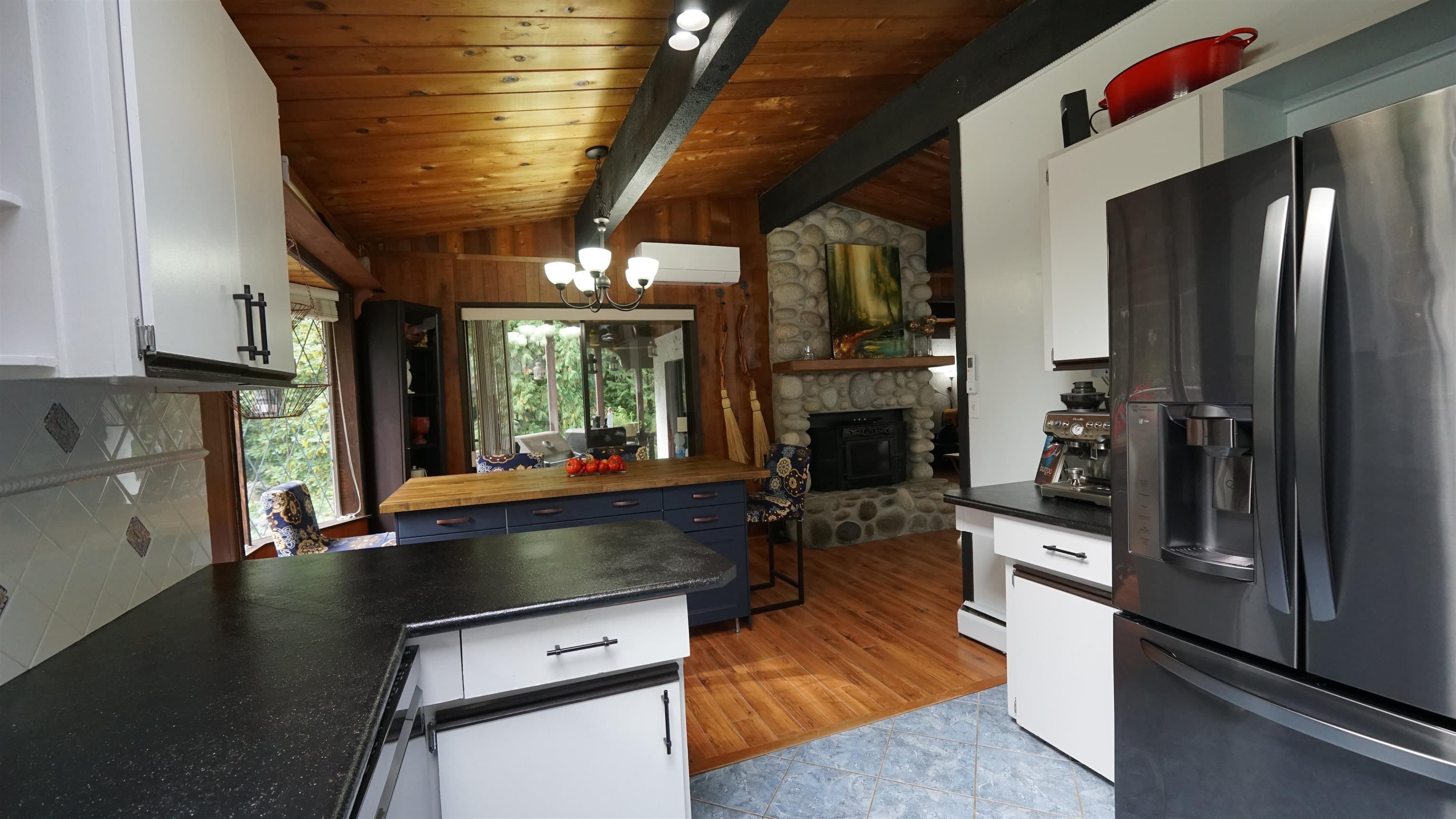 25855 112 Avenue, Maple Ridge, V2W 1H1 — photo 3