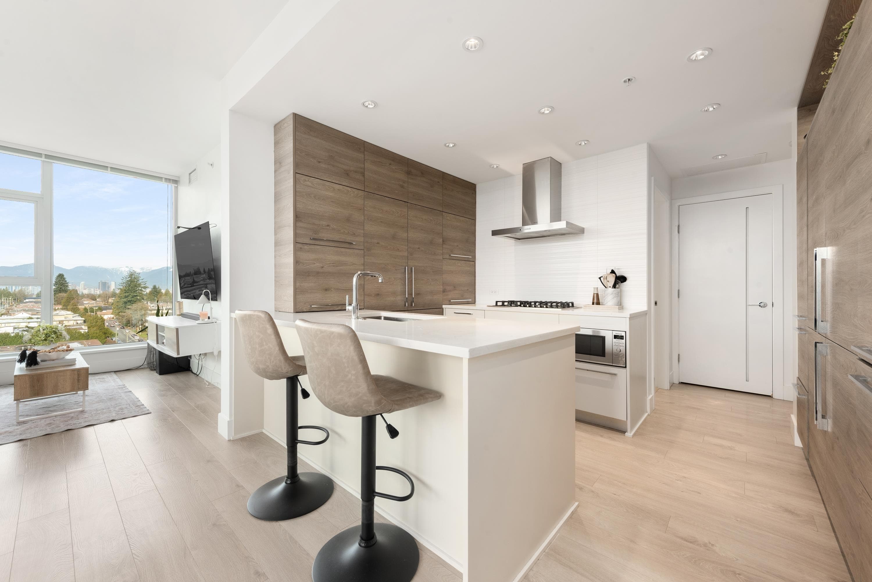 1110 - 7358 Edmonds Street, Burnaby, V3N 0H1 — photo 2