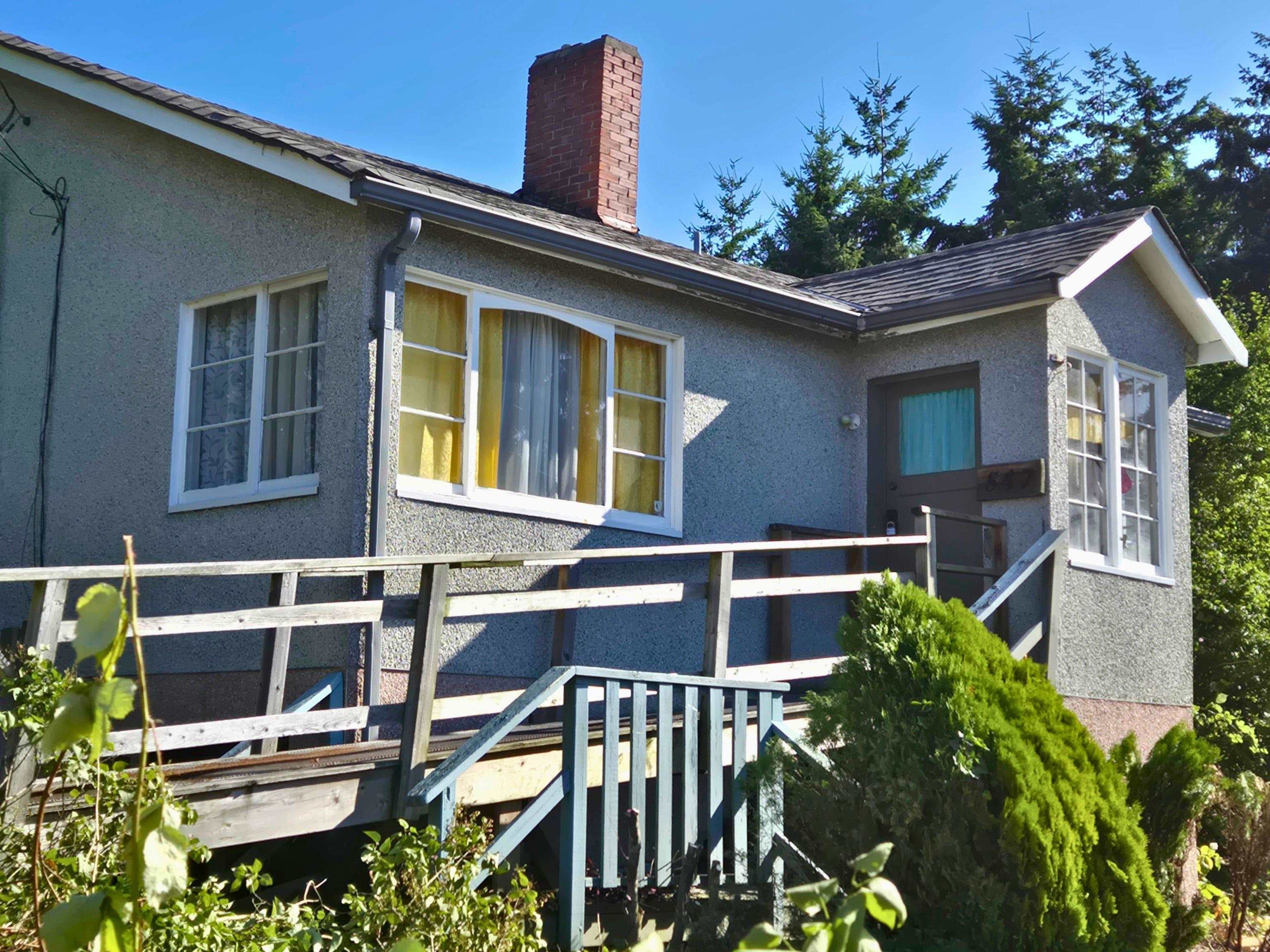 547 N Fletcher Road, Gibsons, V0N 1V0 — photo 2