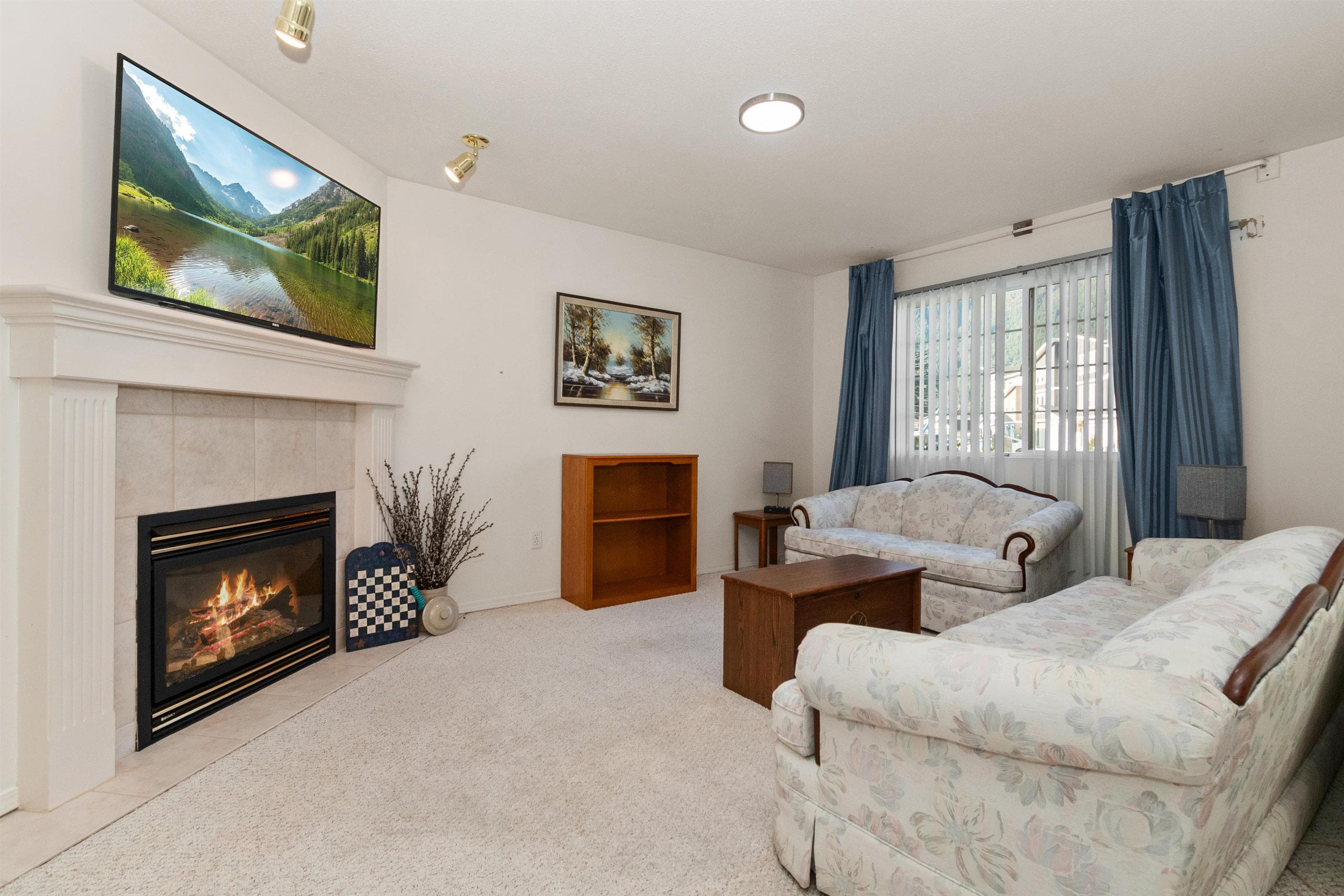 480 Coquihalla Street, Hope, V0X 1L0 — photo 2