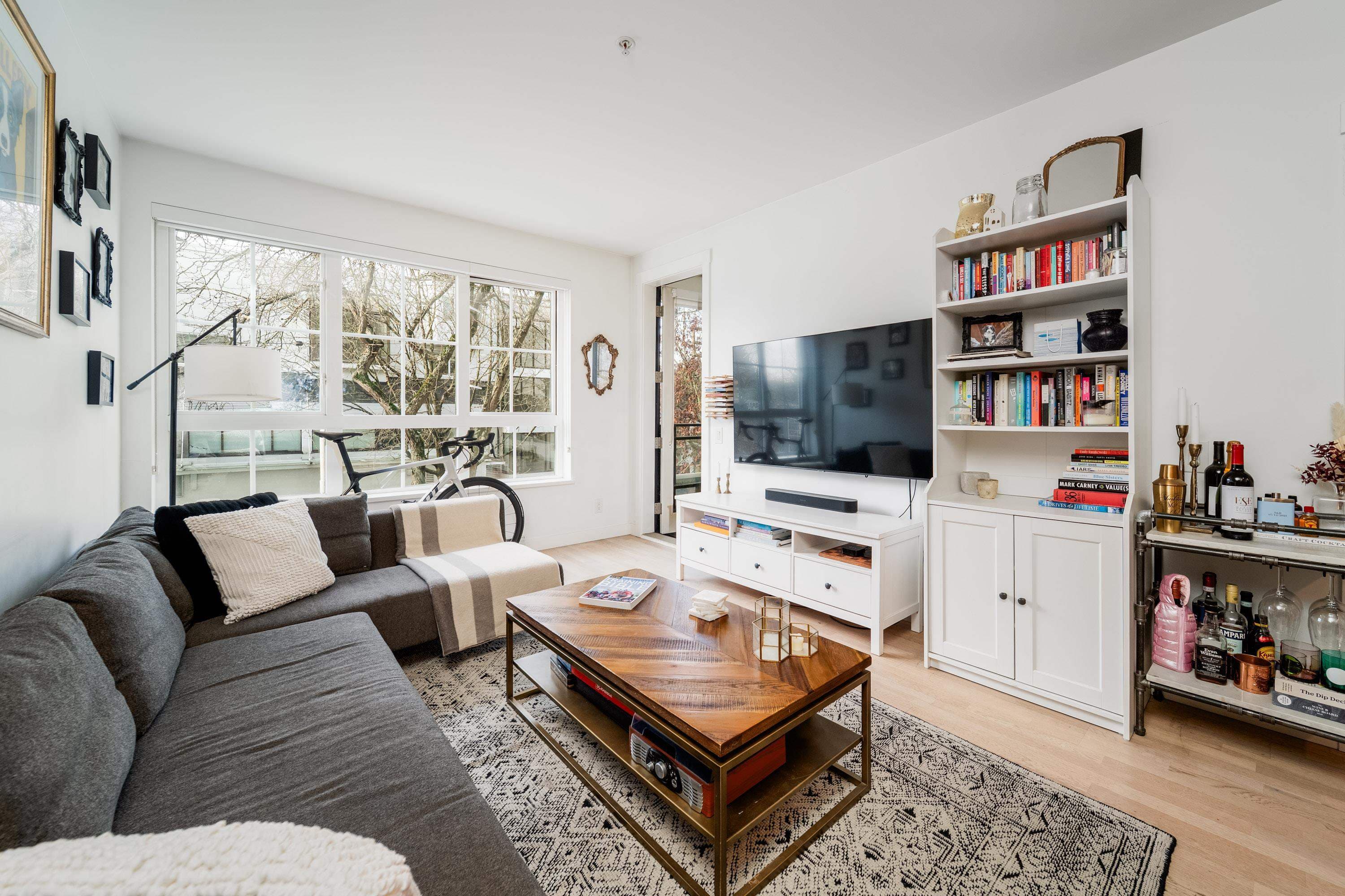 210 - 2468 Bayswater Street, Vancouver, V6K 4B3 — photo 2