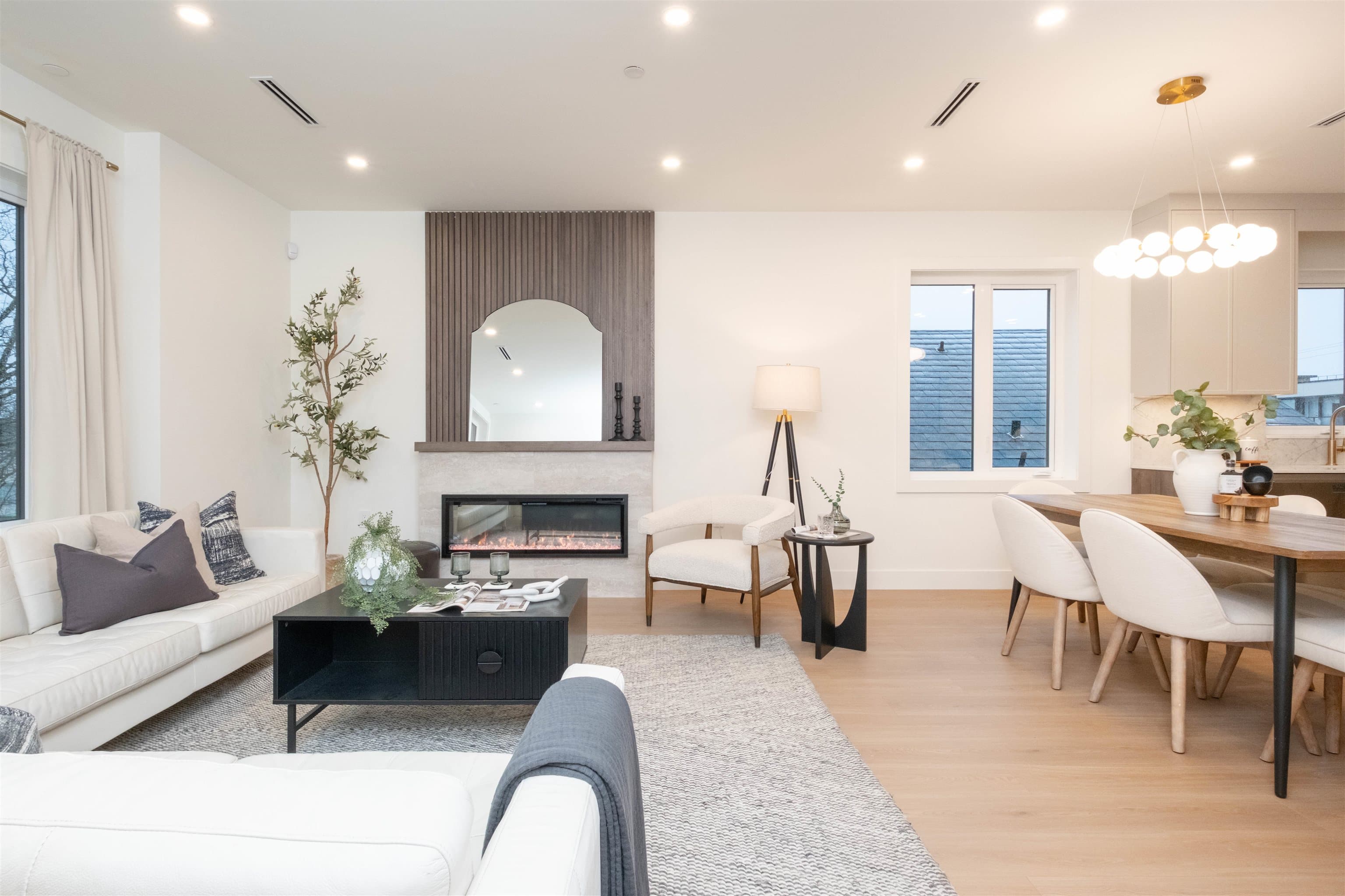 2 - 2667 E Pender Street, Vancouver, V5K 2B6 — photo 2