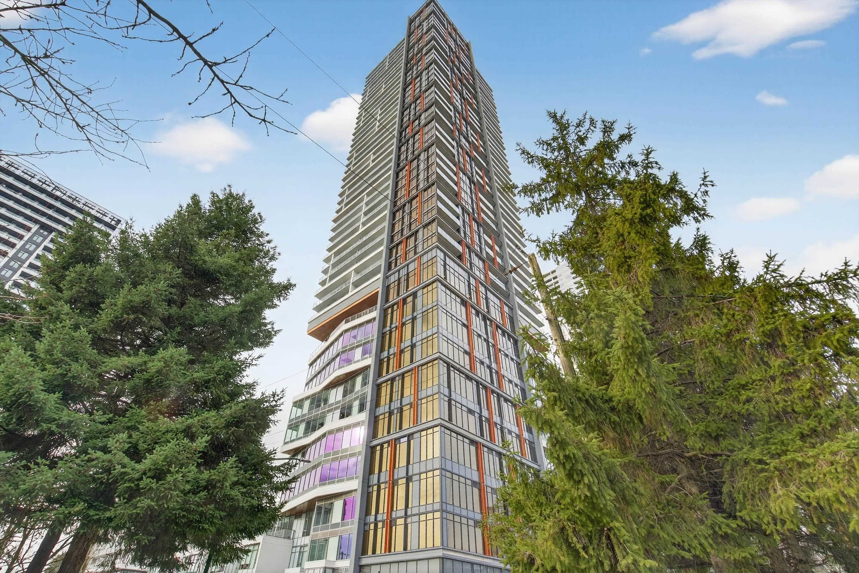 1402 - 6511 Sussex Avenue, Burnaby, V5H 0K5 — photo 1