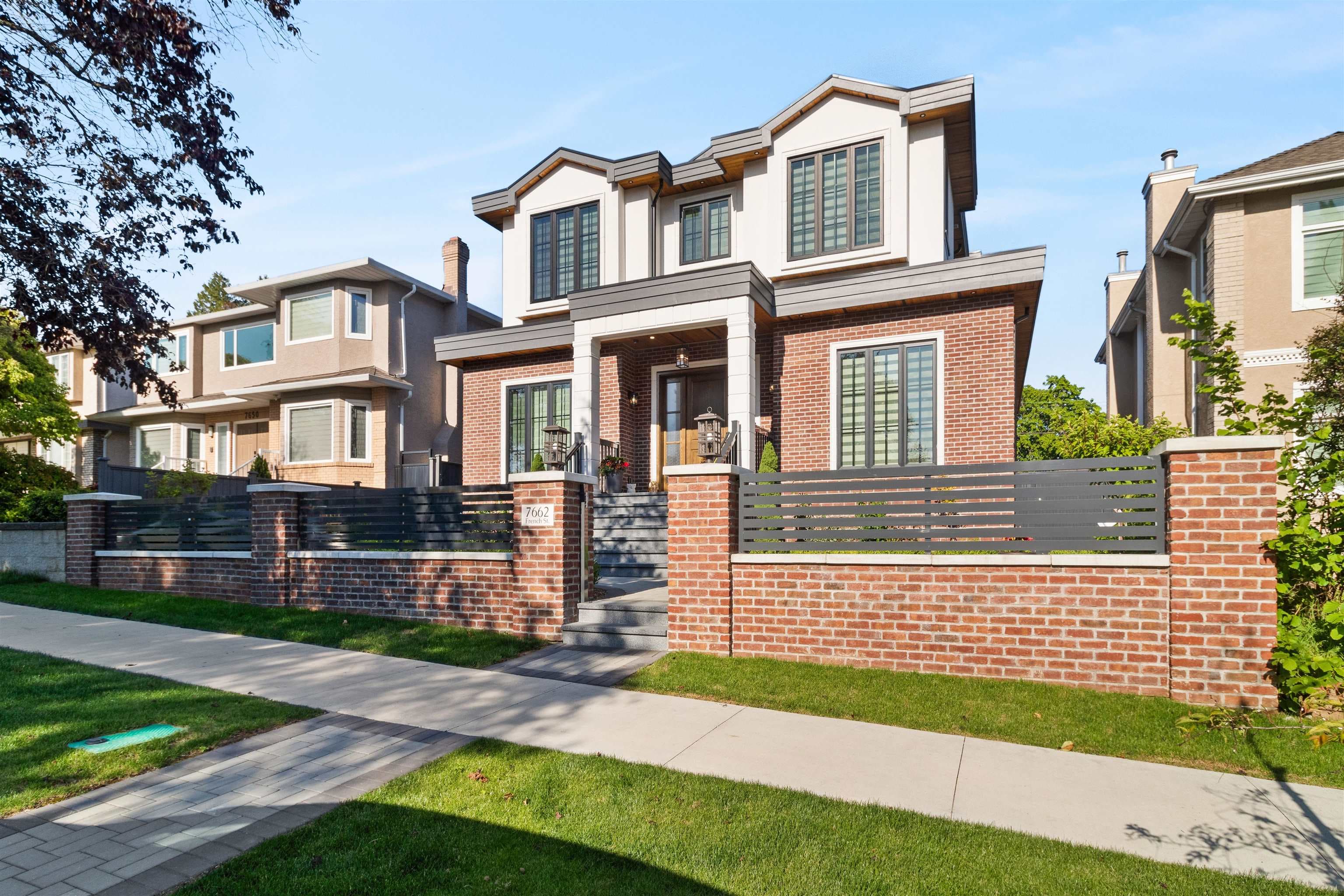 7662 French Street, Vancouver, V6P 4V6 — photo 1
