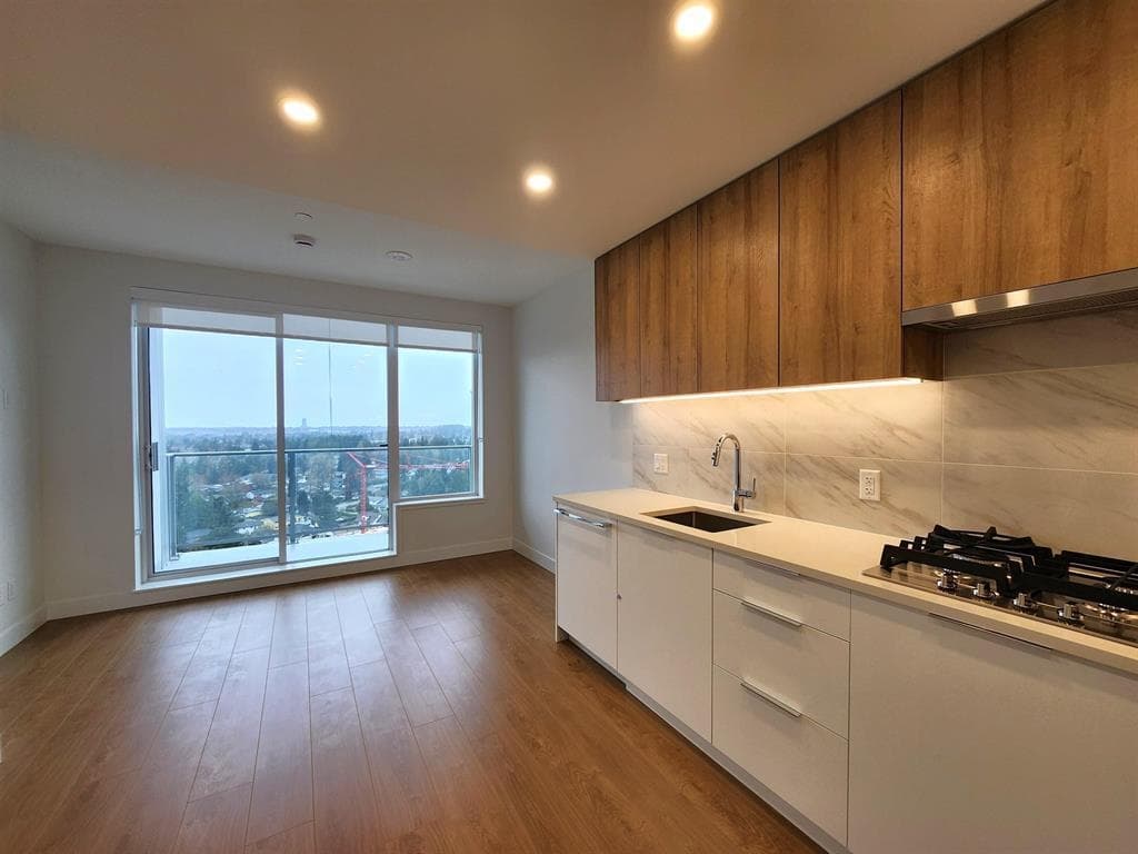 808 - 13387 Old Yale Road, Surrey, V3T 0V6 — photo 2