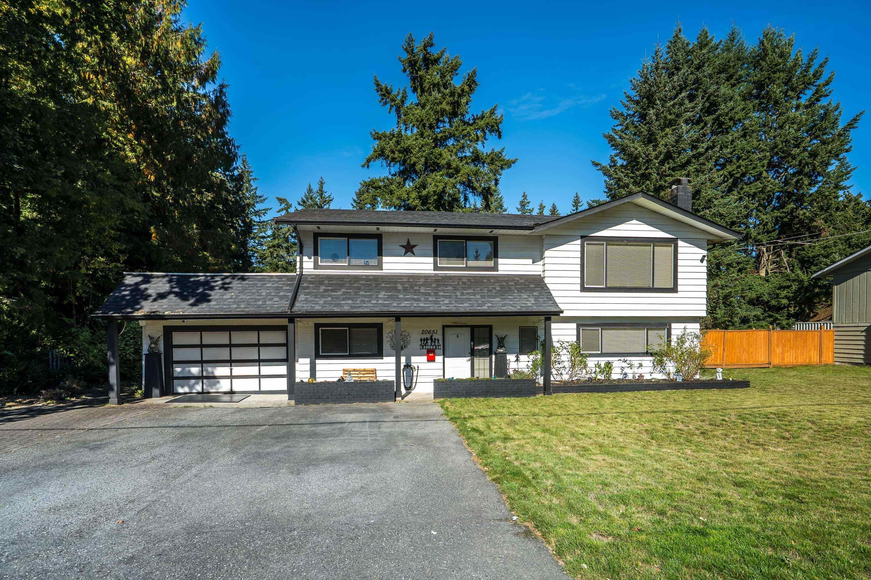 20651 44 Avenue, Langley, V3A 3E5 — photo 1
