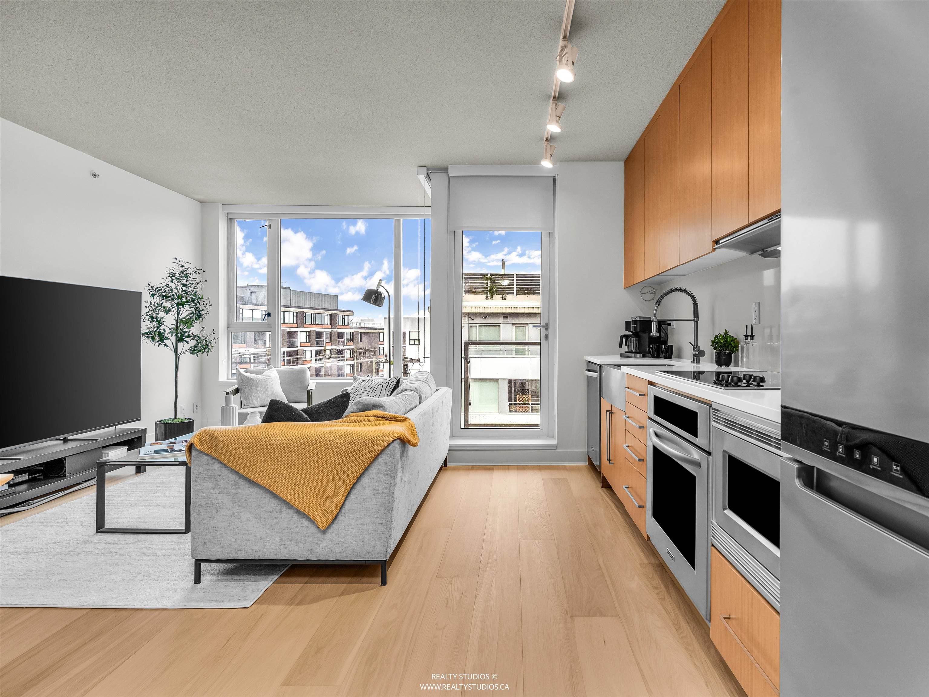 605 - 250 E 6th Avenue, Vancouver, V5T 0B7 — photo 1