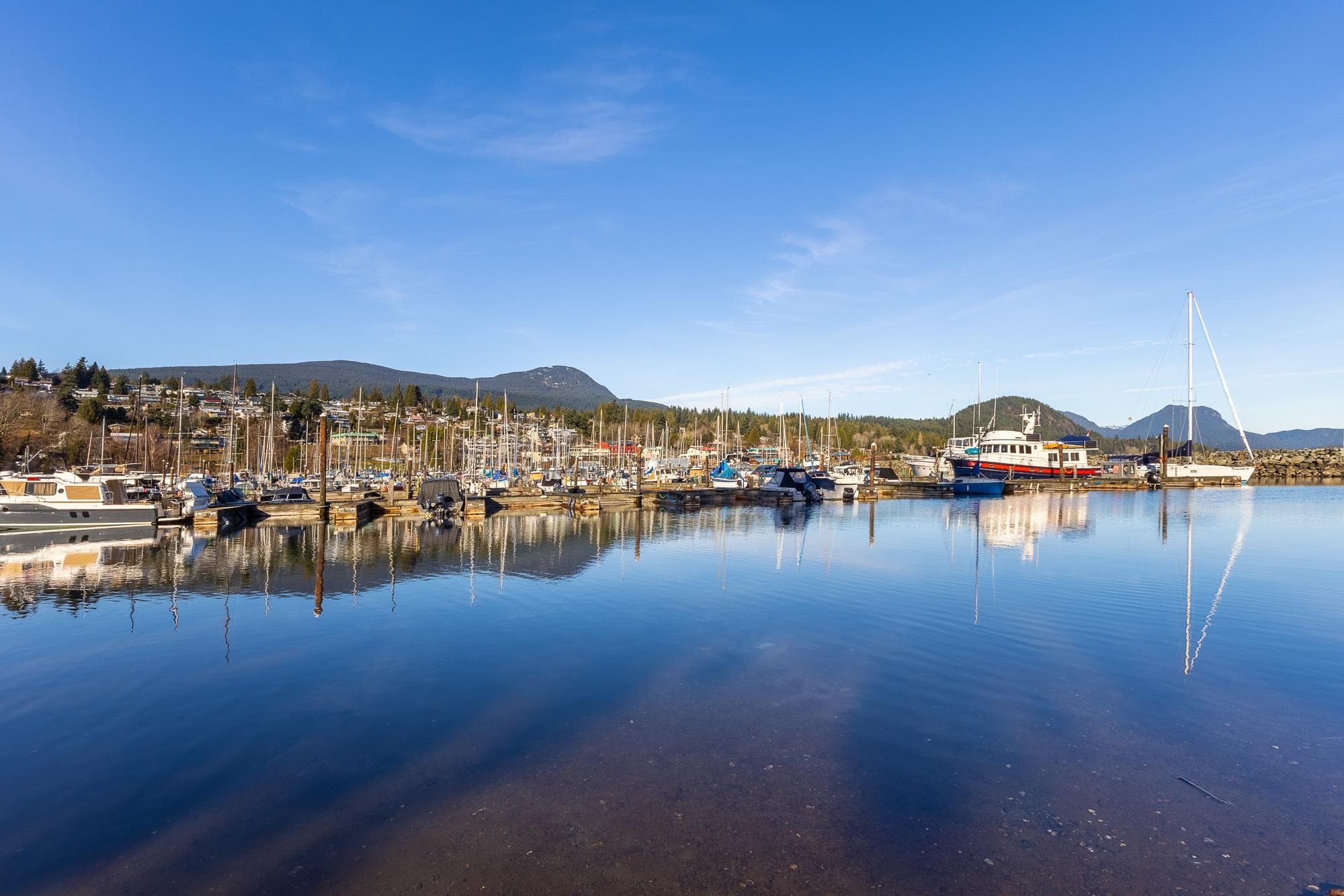 636 Bay Road, Gibsons, V0N 1V8 — photo 1