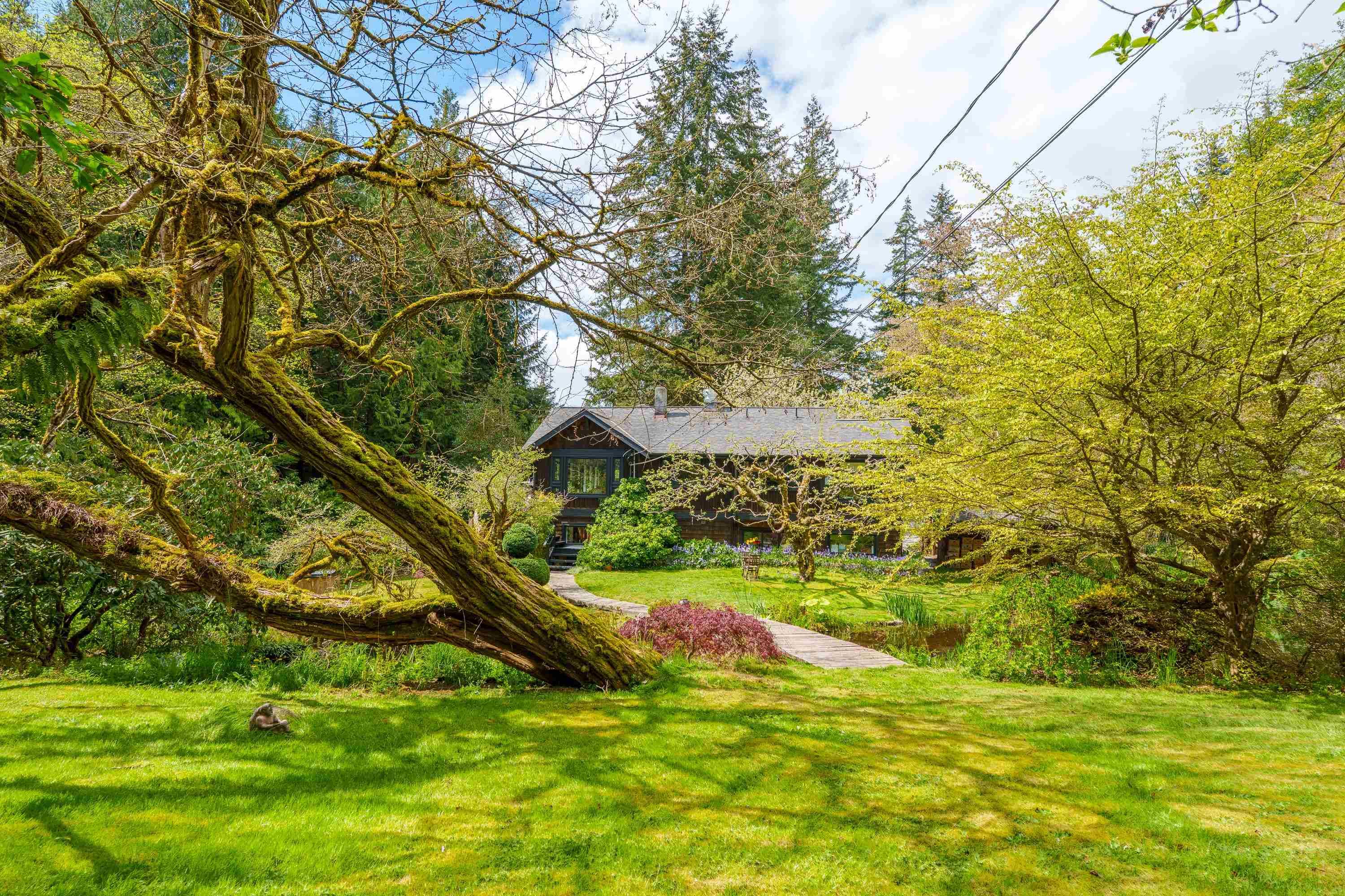 1531 Lockyer Road, Roberts Creek, V0N 2W1 — photo 3