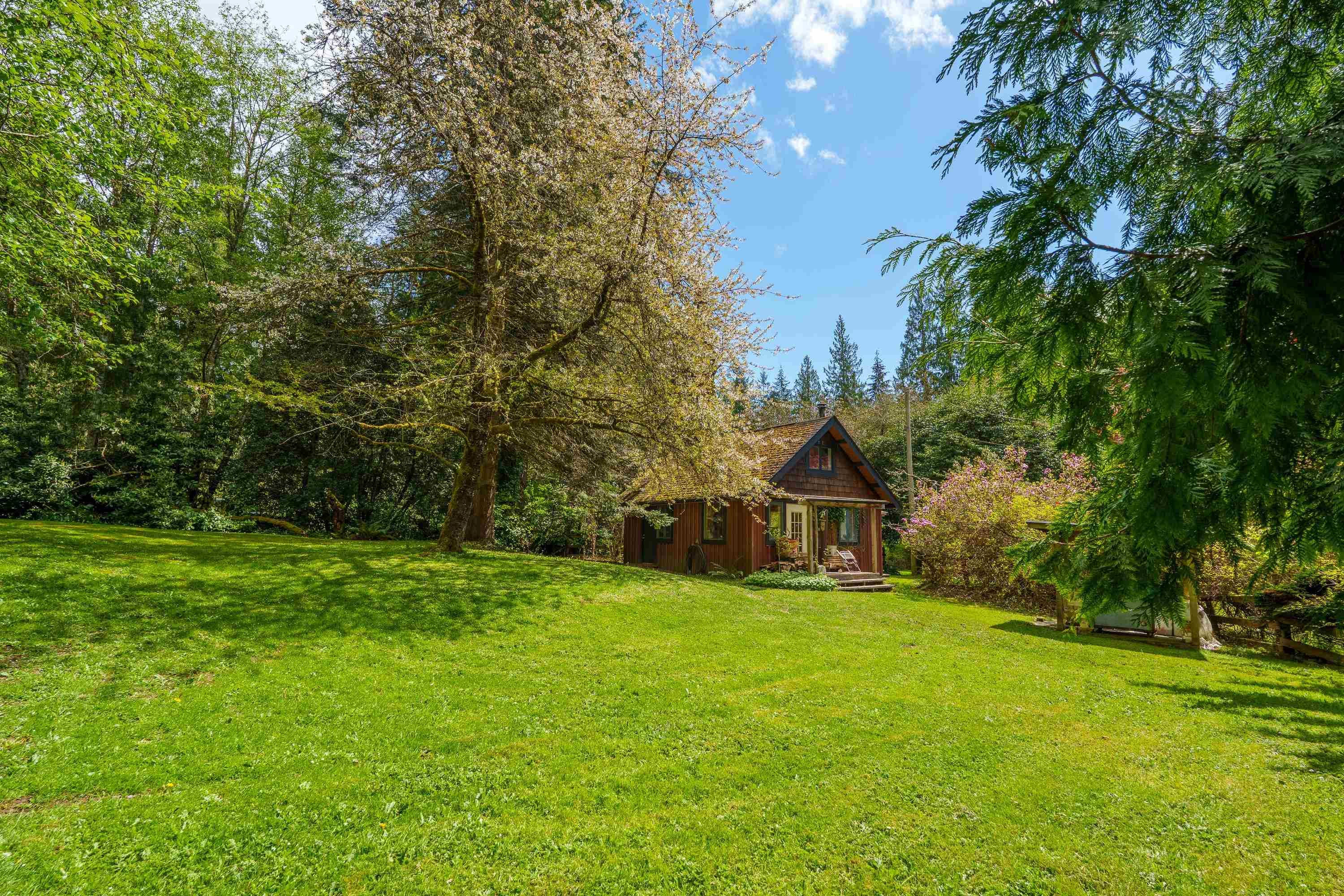 1531 Lockyer Road, Roberts Creek, V0N 2W1 — photo 5