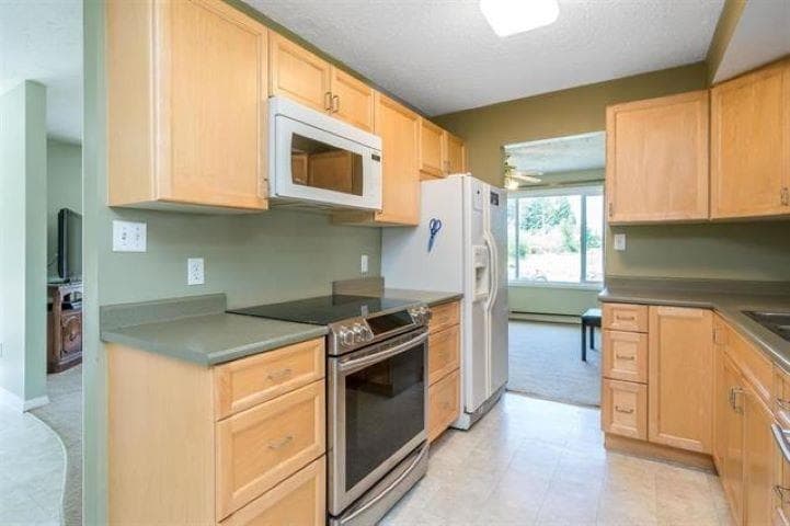 4102 Lefeuvre Road, Abbotsford, V4X 1N8 — photo 5