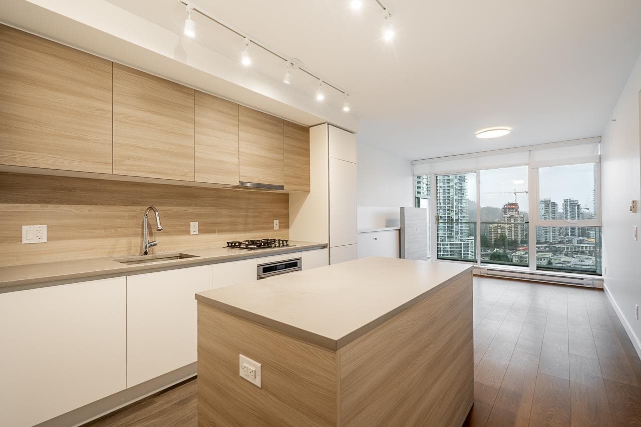 2006 - 525 Foster Avenue, Coquitlam, V3J 0H6 — photo 2
