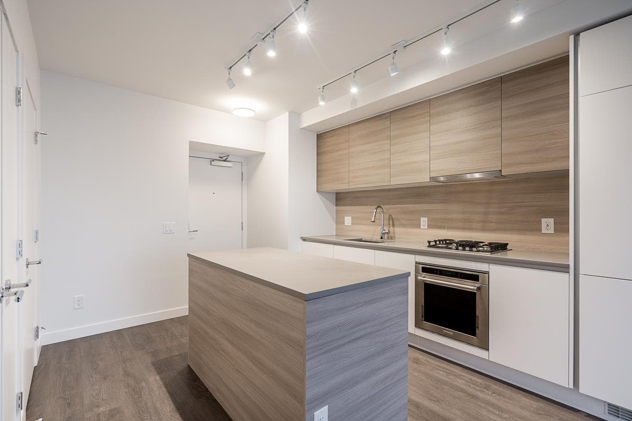 2006 - 525 Foster Avenue, Coquitlam, V3J 0H6 — photo 5