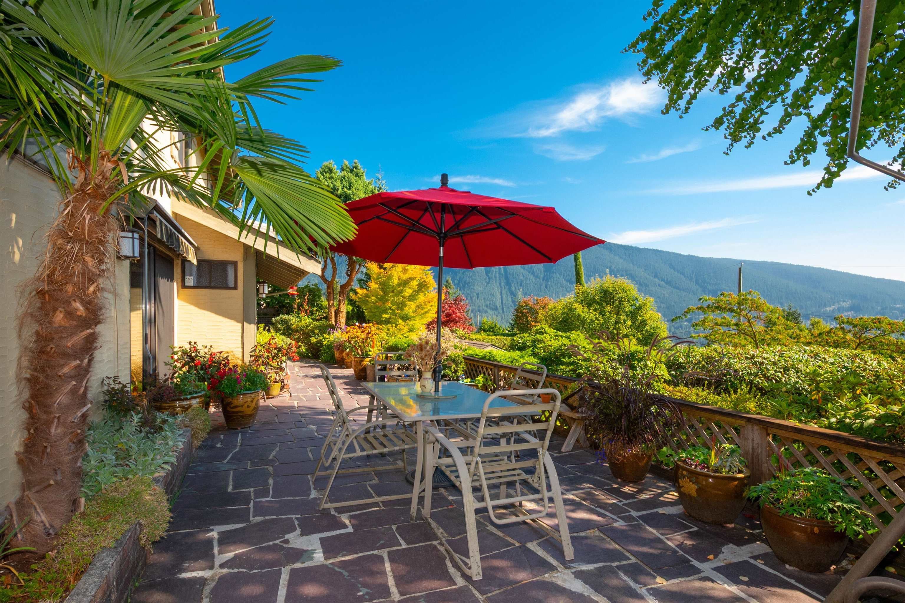 560 Craigmohr Drive, West Vancouver