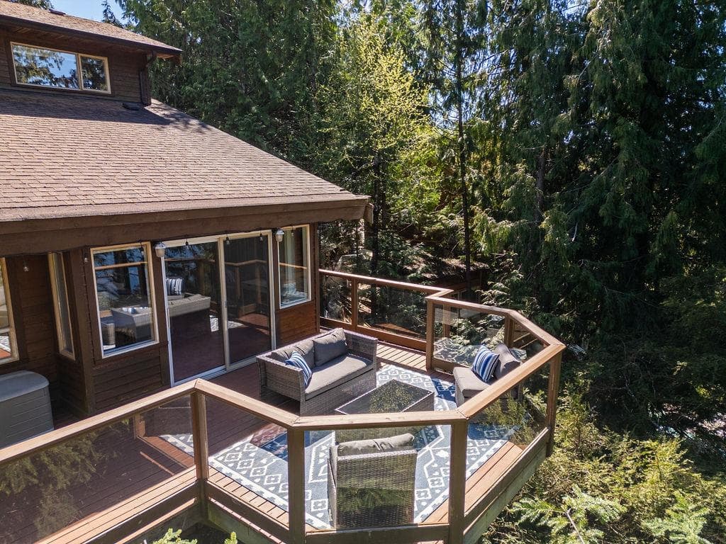 5864 Skookumchuk Road, Sechelt, V0N 3A4 — photo 3