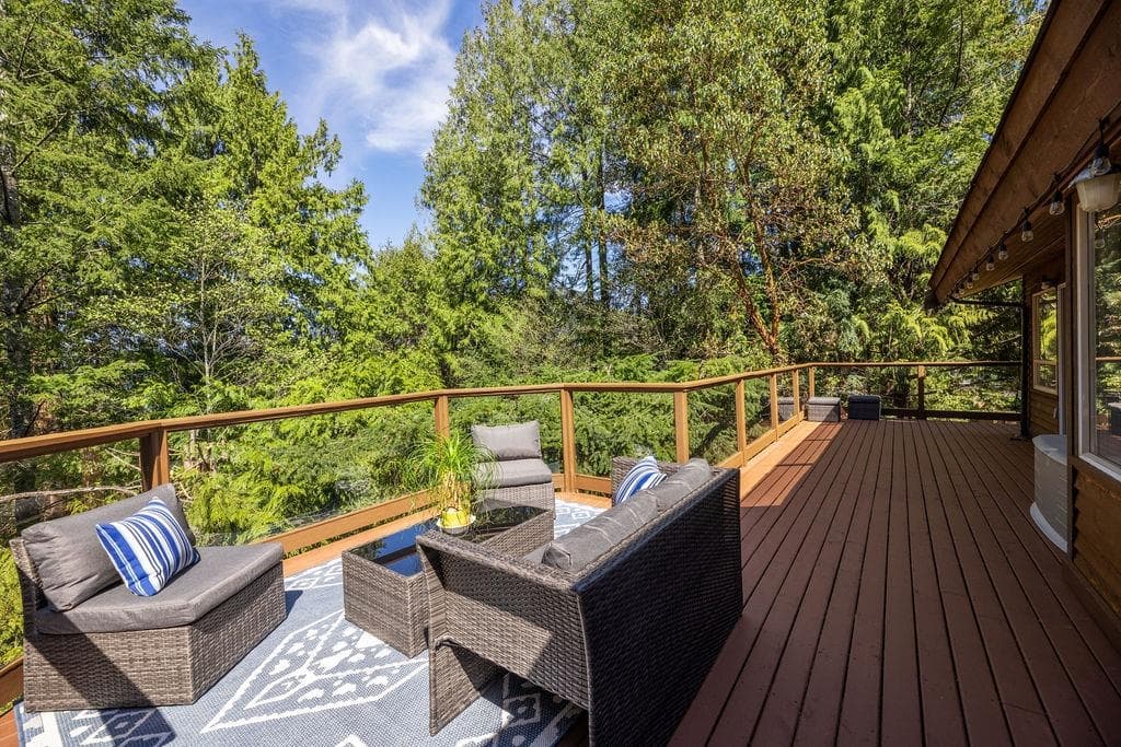 5864 Skookumchuk Road, Sechelt, V0N 3A4 — photo 5