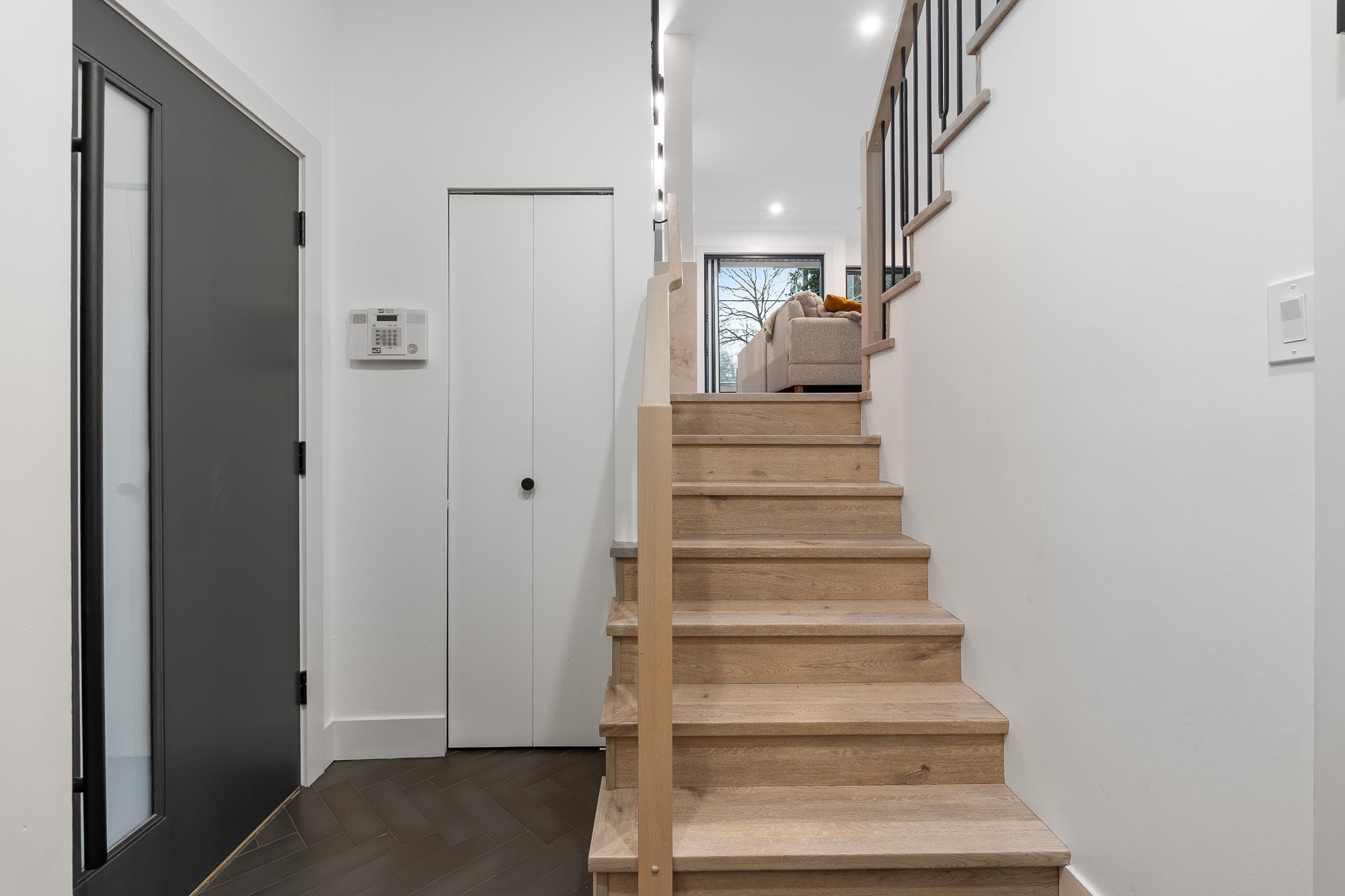 3232 W 5th Avenue, Vancouver, V6K 1V4 — photo 3