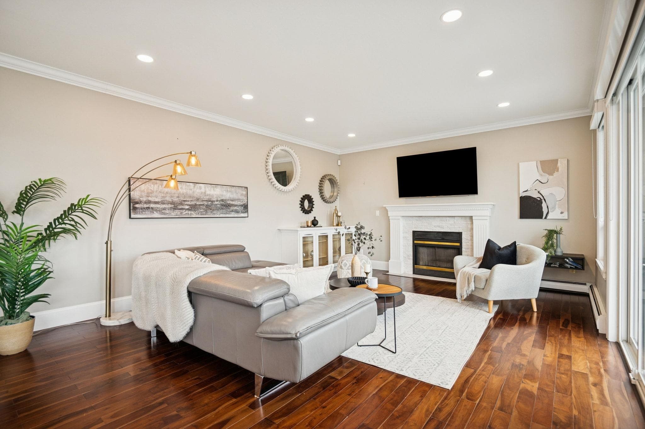 7536 Sequoia Road, Burnaby, V3N 4W9 — photo 3