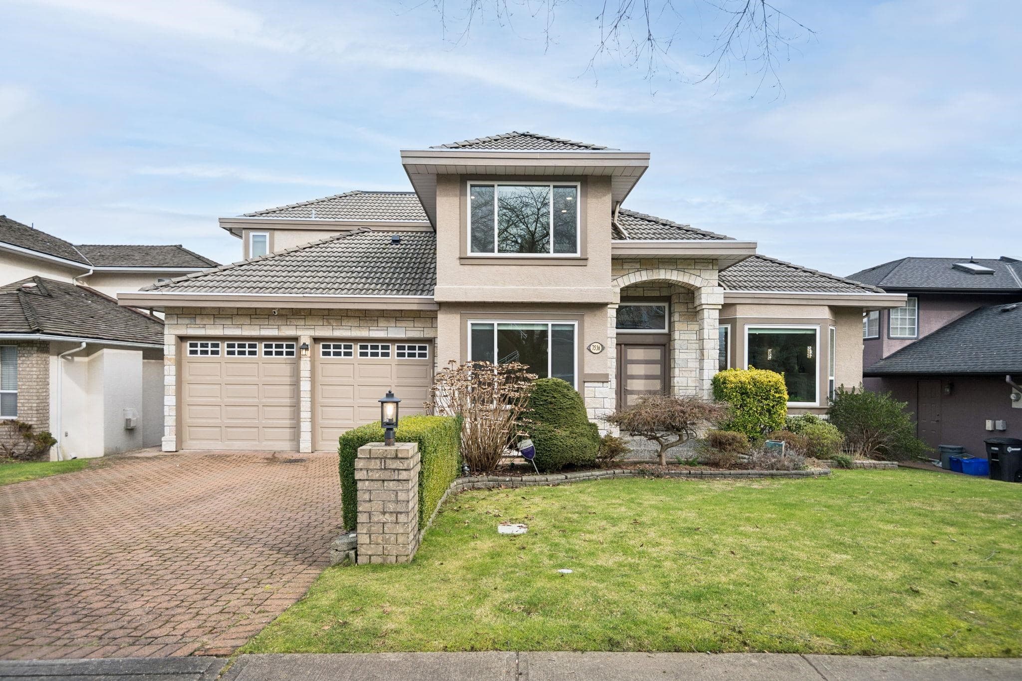 7536 Sequoia Road, Burnaby, V3N 4W9 — photo 1