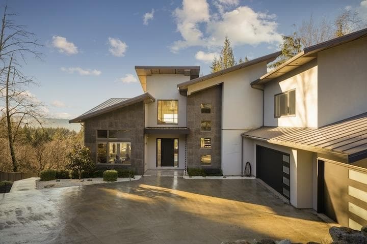 205 Kinsey Drive, Anmore, V3H 0G7 — photo 2