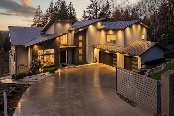 205 Kinsey Drive, Anmore, V3H 0G7 — photo 4