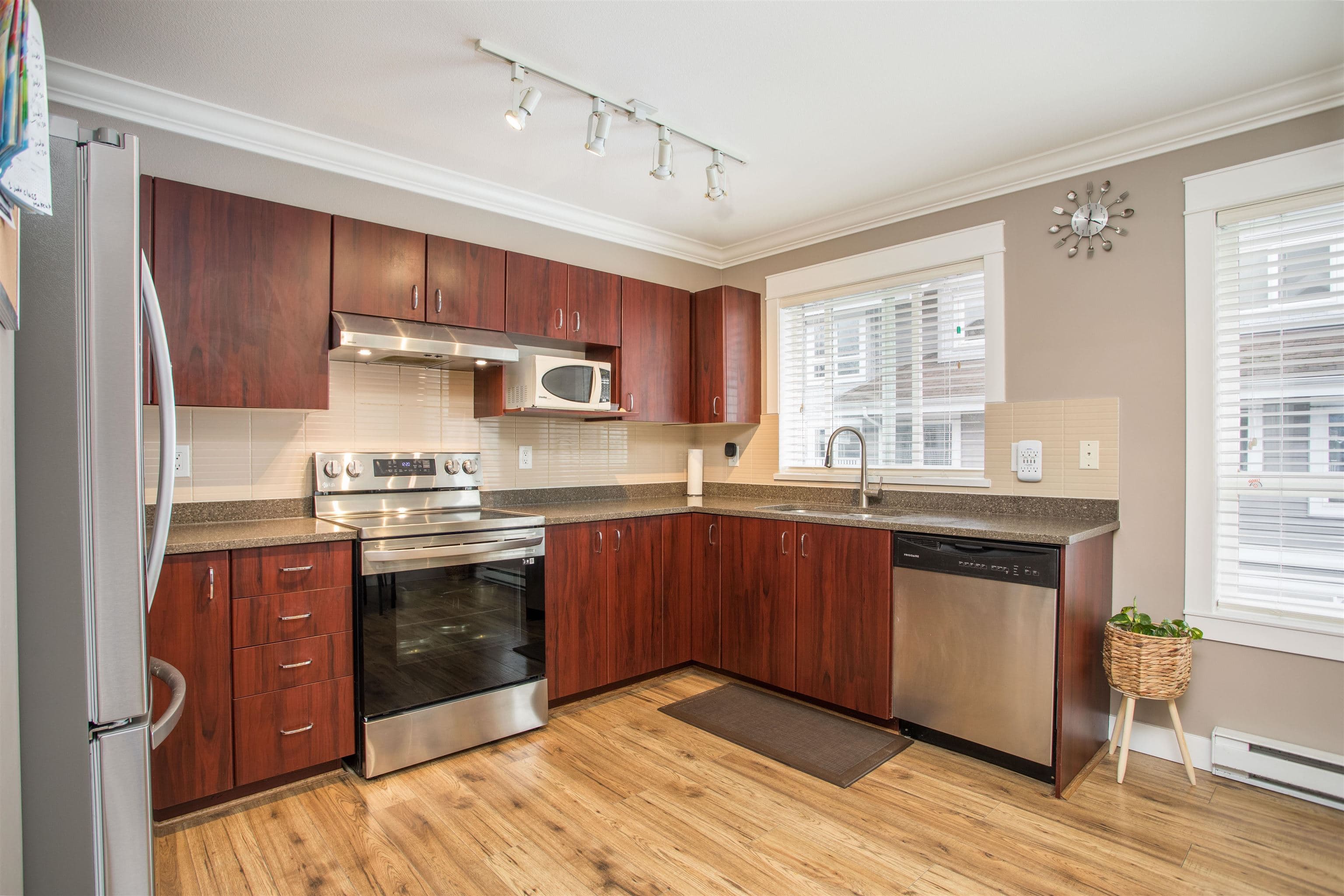 3 - 8968 208 Street, Langley, V1M 4C5 — photo 4