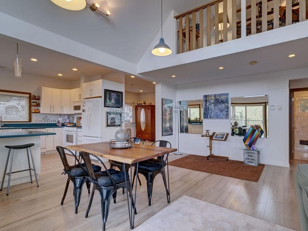 5280 Cecil Hill Road, Madeira Park, V0N 2H1 — photo 5