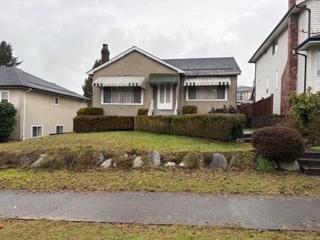 2355 W 20th Avenue, Vancouver, V6L 1G4 — photo 1