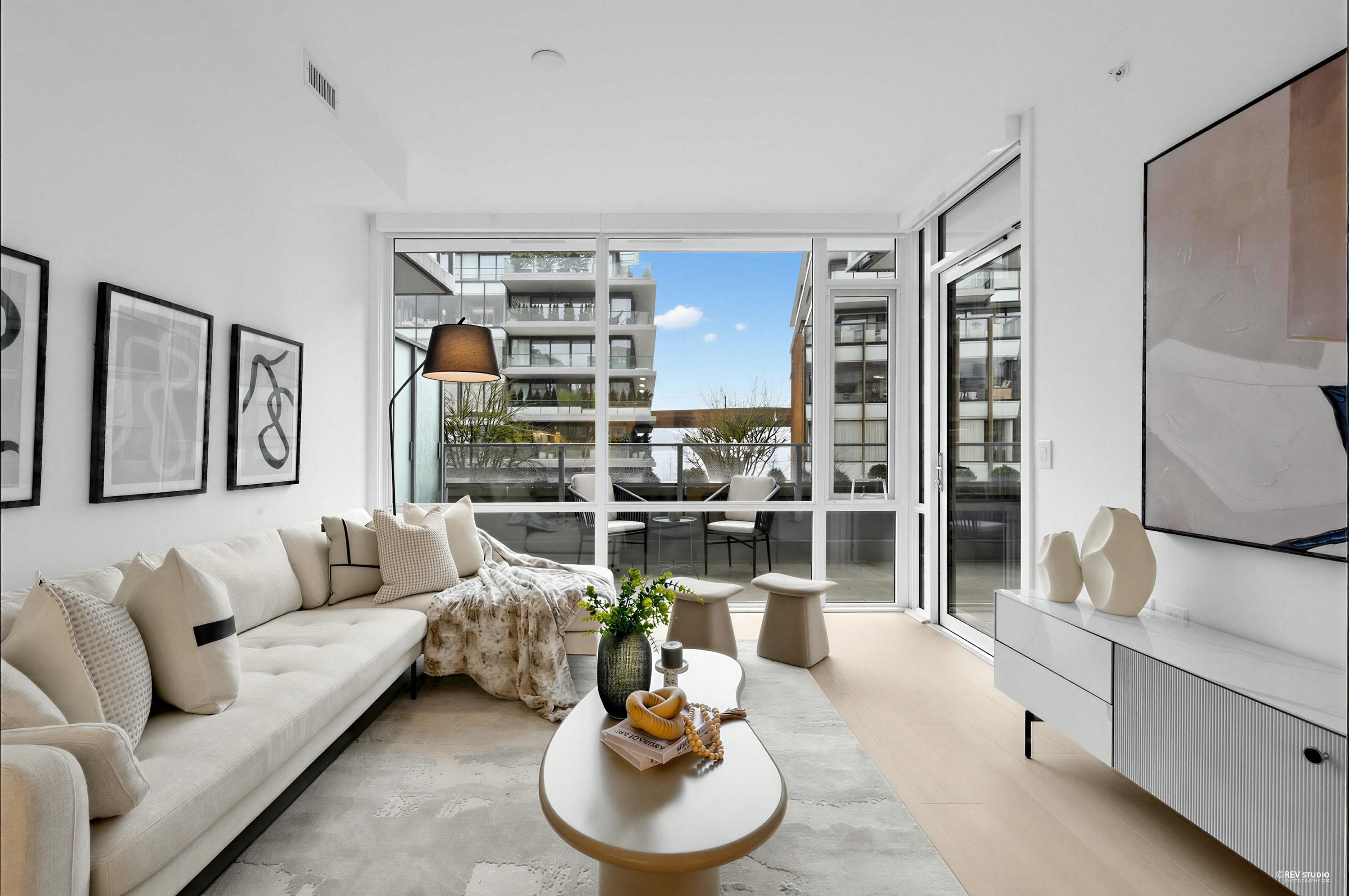 205 - 1331 Marine Drive, West Vancouver, V7T 1B6 — photo 2