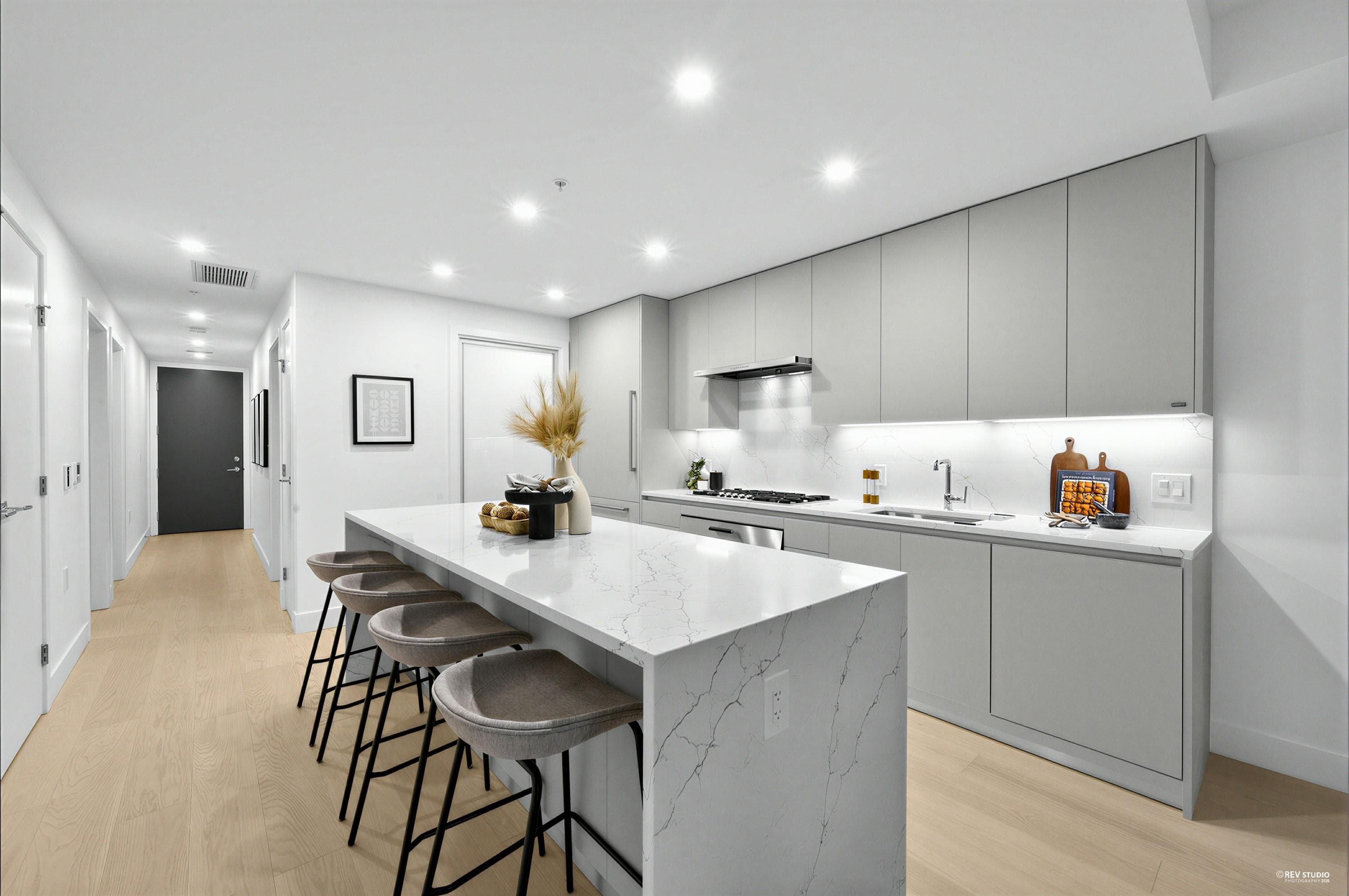 205 - 1331 Marine Drive, West Vancouver, V7T 1B6 — photo 3