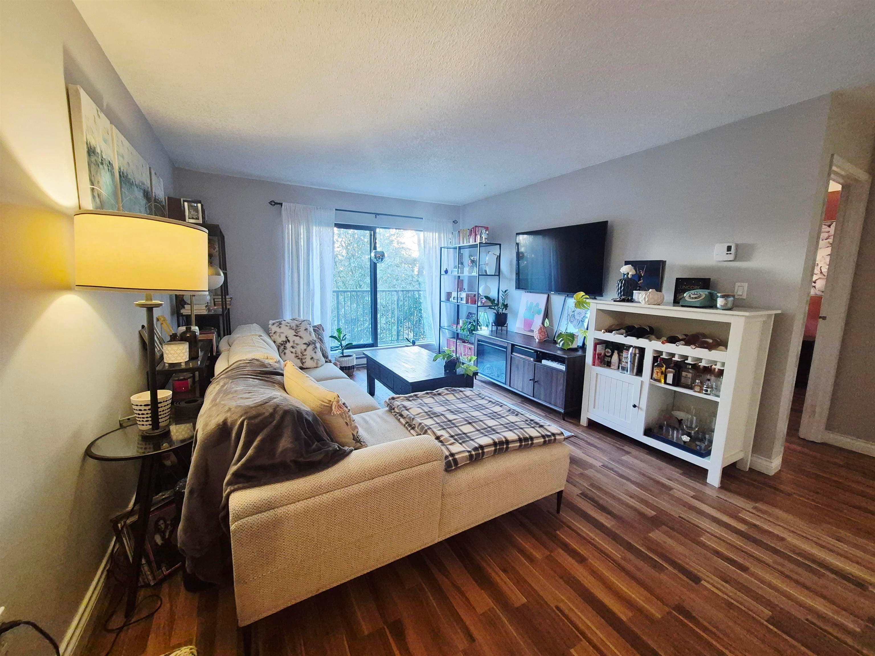 6931 Cooney Road, Richmond, V6Y 2J9 — photo 2