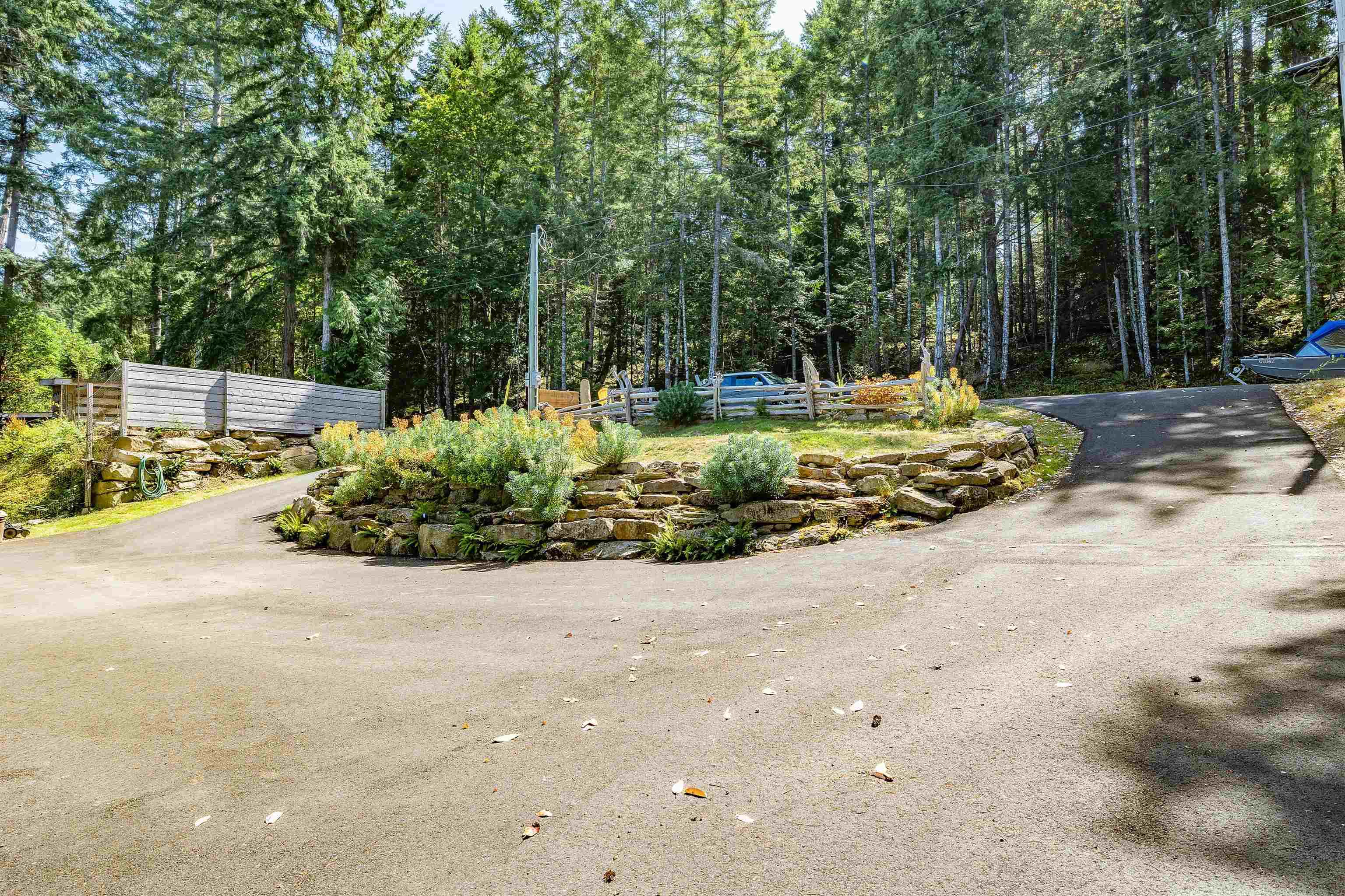 659 Wilks Road, Mayne Island, V0N 2J1 — photo 5