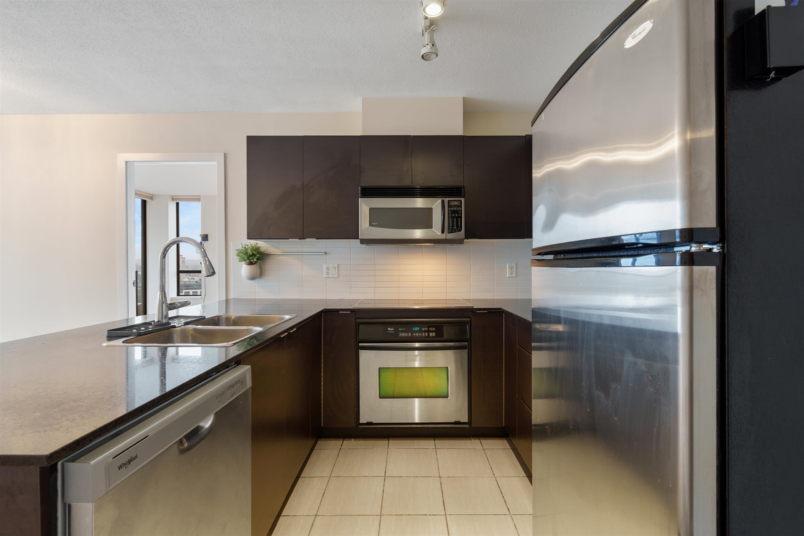 1706 - 4118 Dawson Street, Burnaby, V5C 0A3 — photo 3