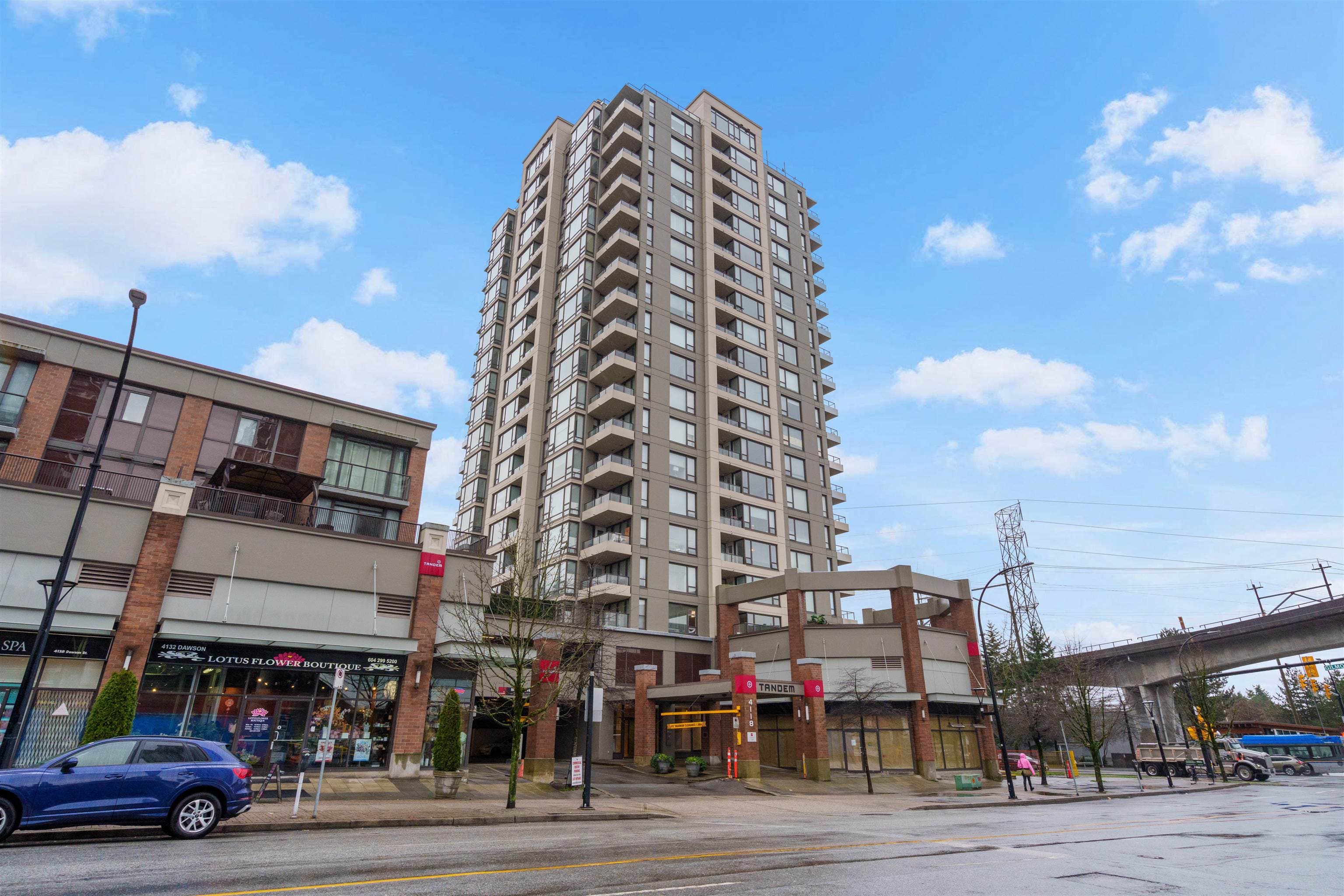 1706 - 4118 Dawson Street, Burnaby, V5C 0A3 — photo 1