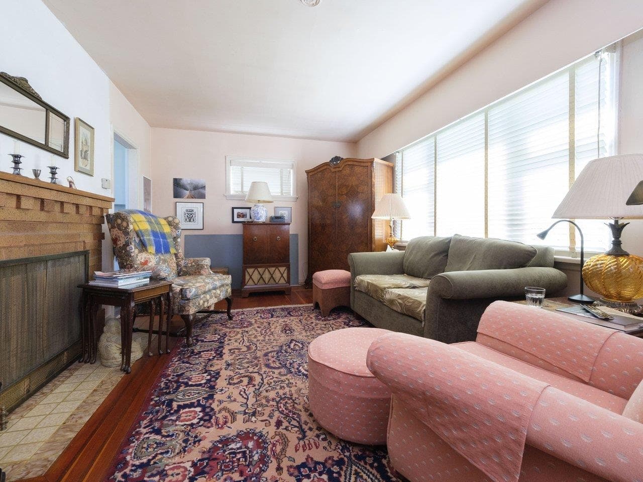 8510 Montcalm Street, Vancouver, V6P 4P7 — photo 2