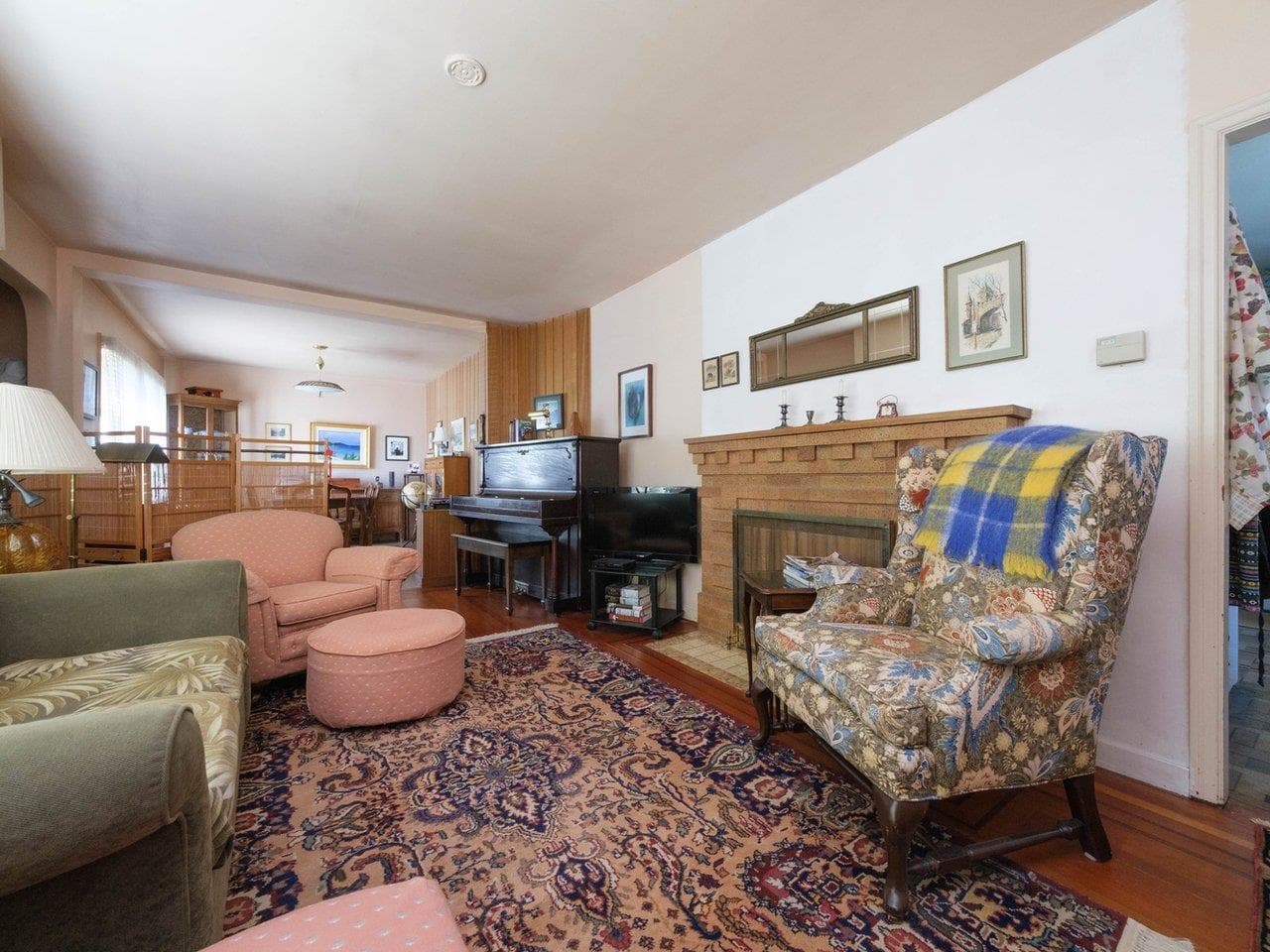8510 Montcalm Street, Vancouver, V6P 4P7 — photo 5