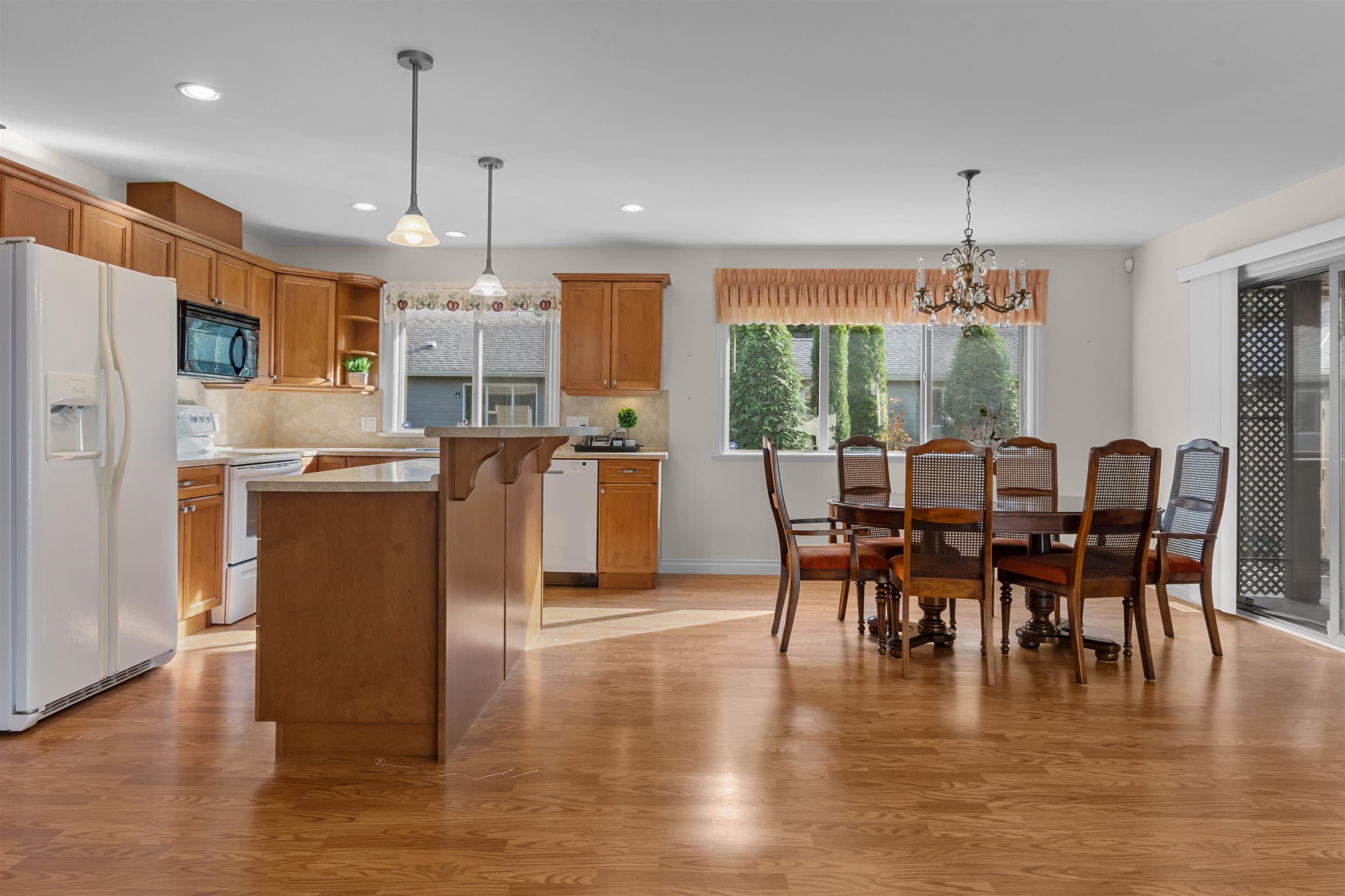 194 - 46000 Thomas Road, Chilliwack, V2R 5W6 — photo 4