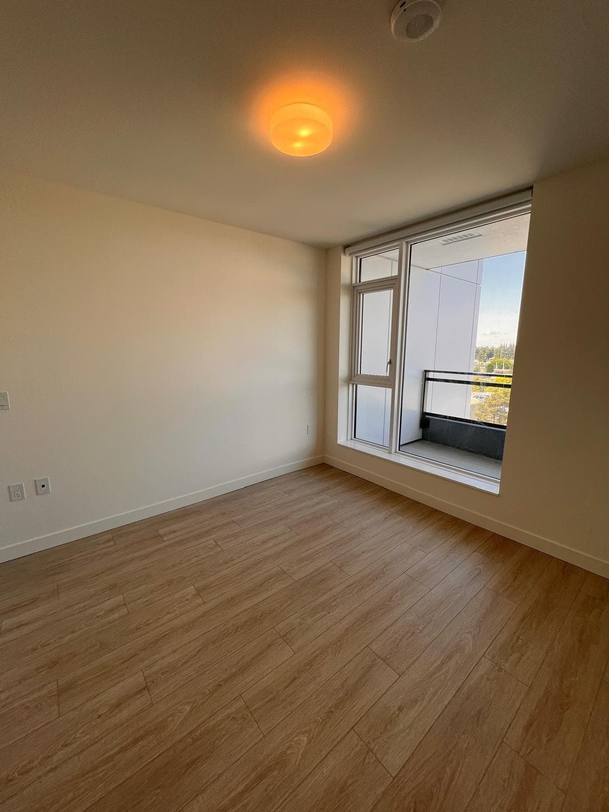 706 - 13675 107a Avenue, Surrey, V3T 2H2 — photo 5