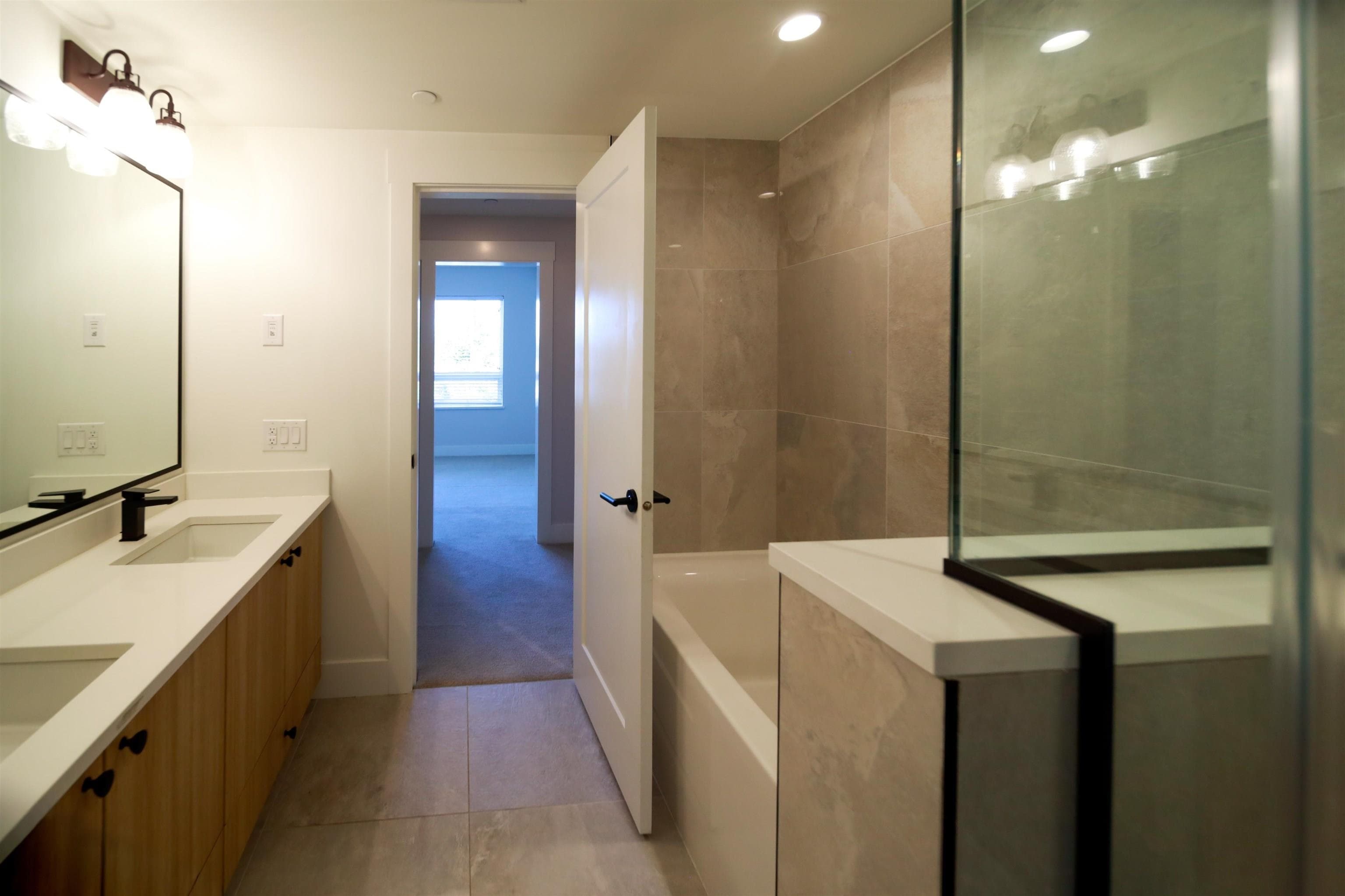 102 - 22265 Dewdney Trunk Road, Maple Ridge, V2X 3J1 — photo 4