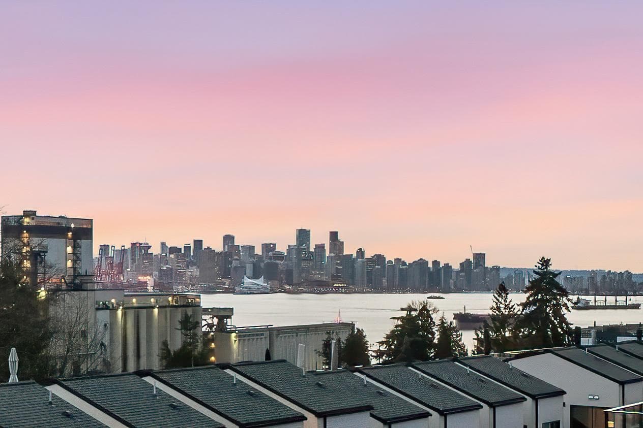 304 - 707 E 3rd Street, North Vancouver, V7L 1G8 — photo 1
