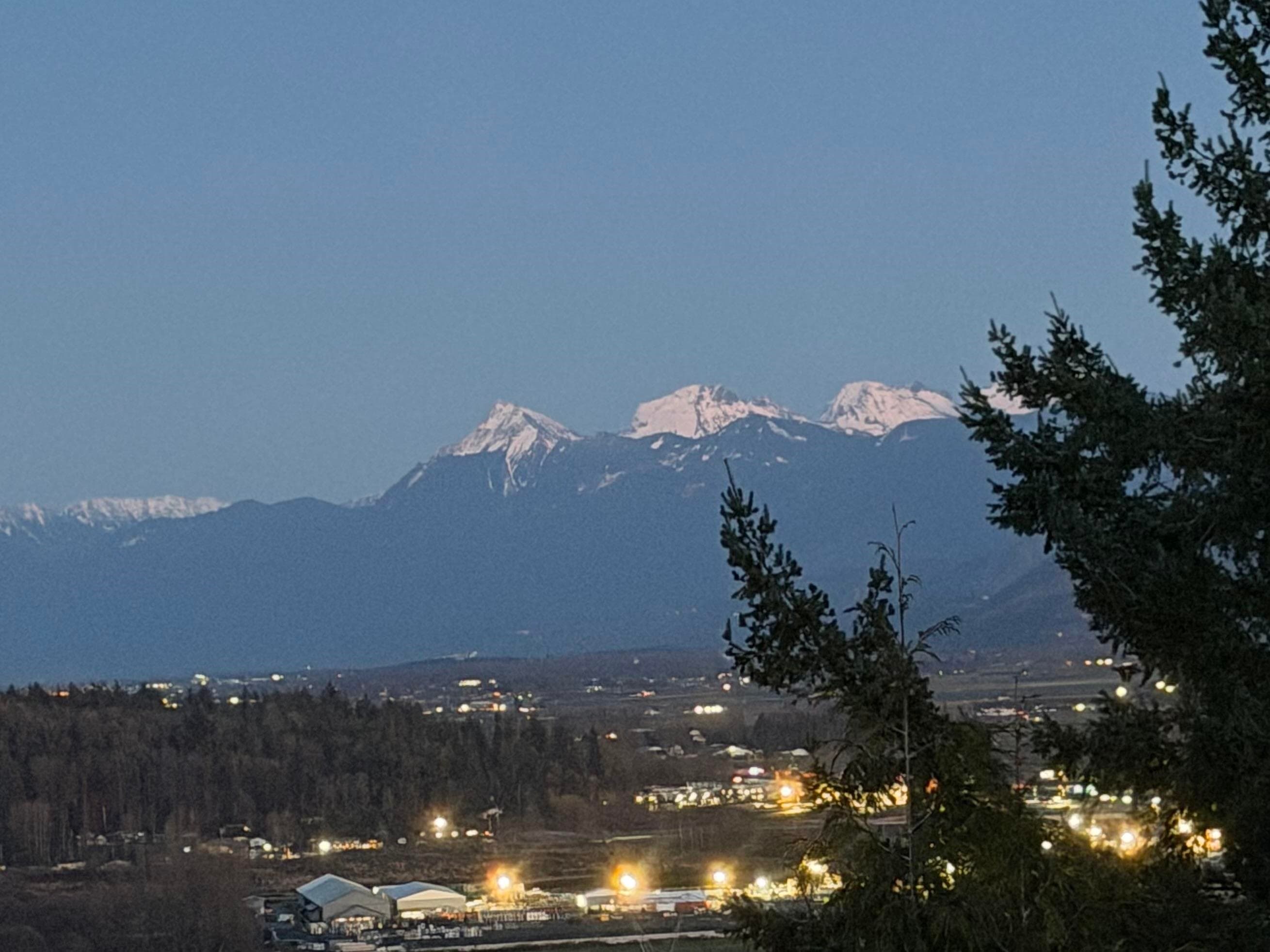 35993 Eaglecrest Place, Abbotsford, V3G 1E7 — photo 3