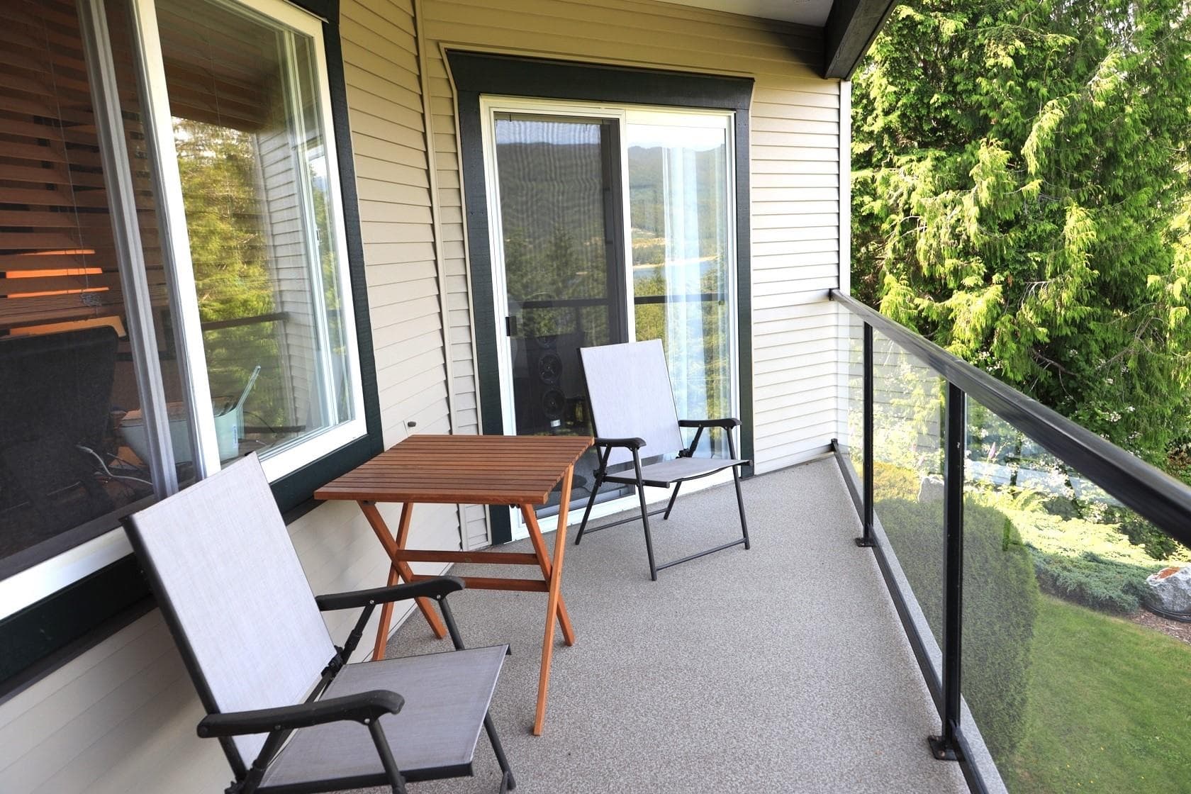 W202 - 5780 Trail Avenue, Sechelt, V7Z 0K5 — photo 5