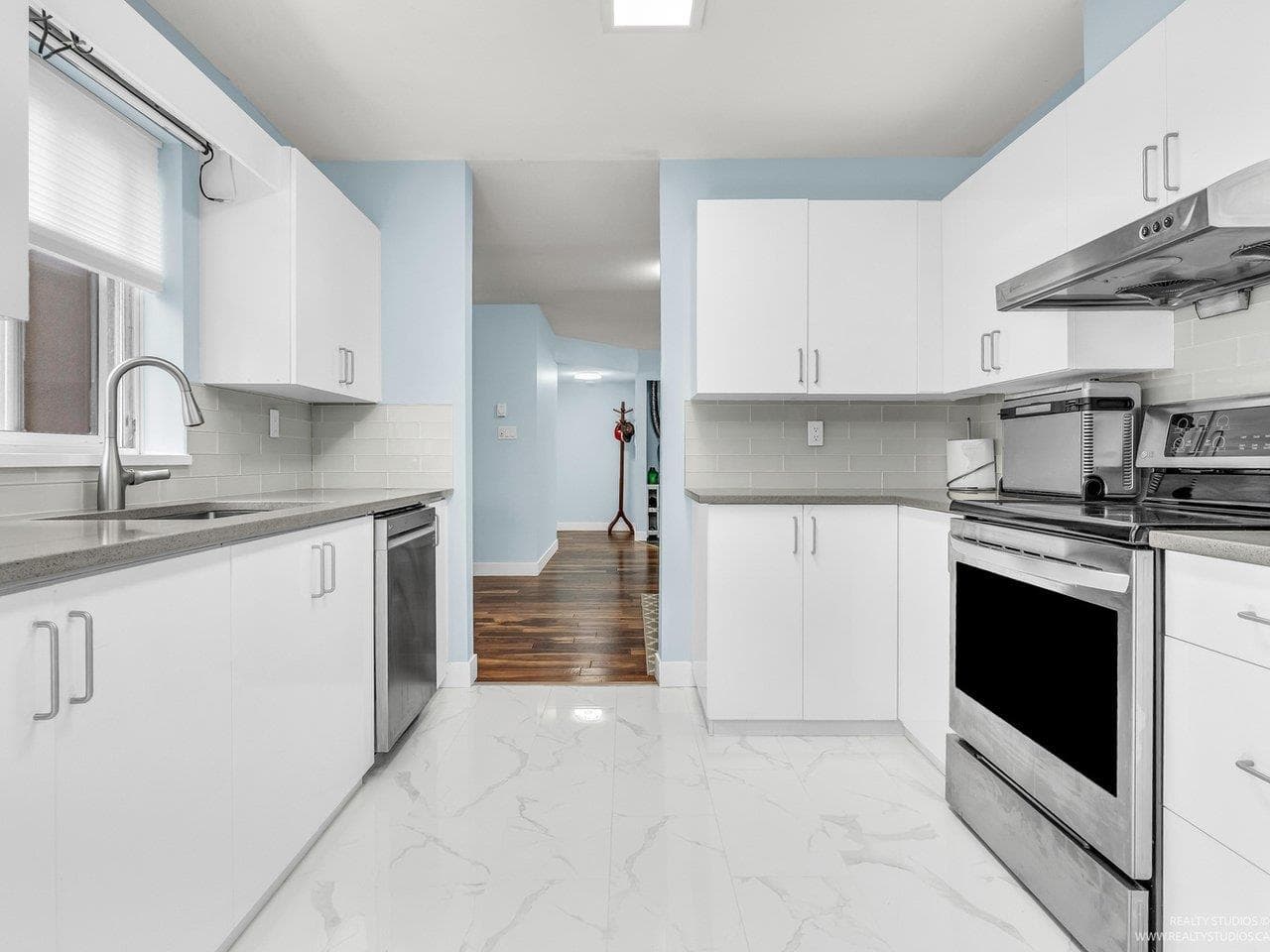 101 - 2285 Pitt River Road, Port Coquitlam, V3C 1R7 — photo 4