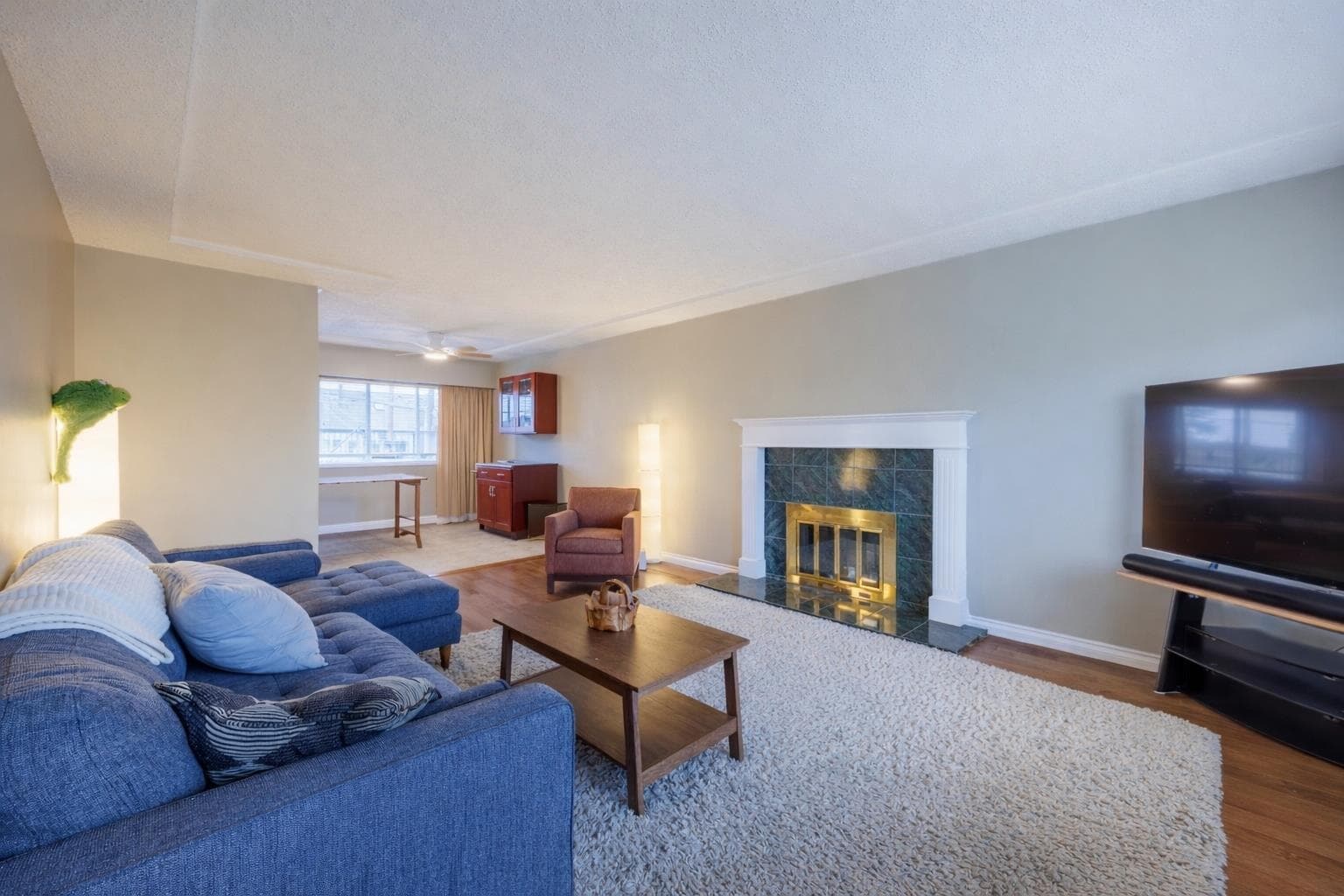 6524 Charles Street, Burnaby, V5B 2H1 — photo 2
